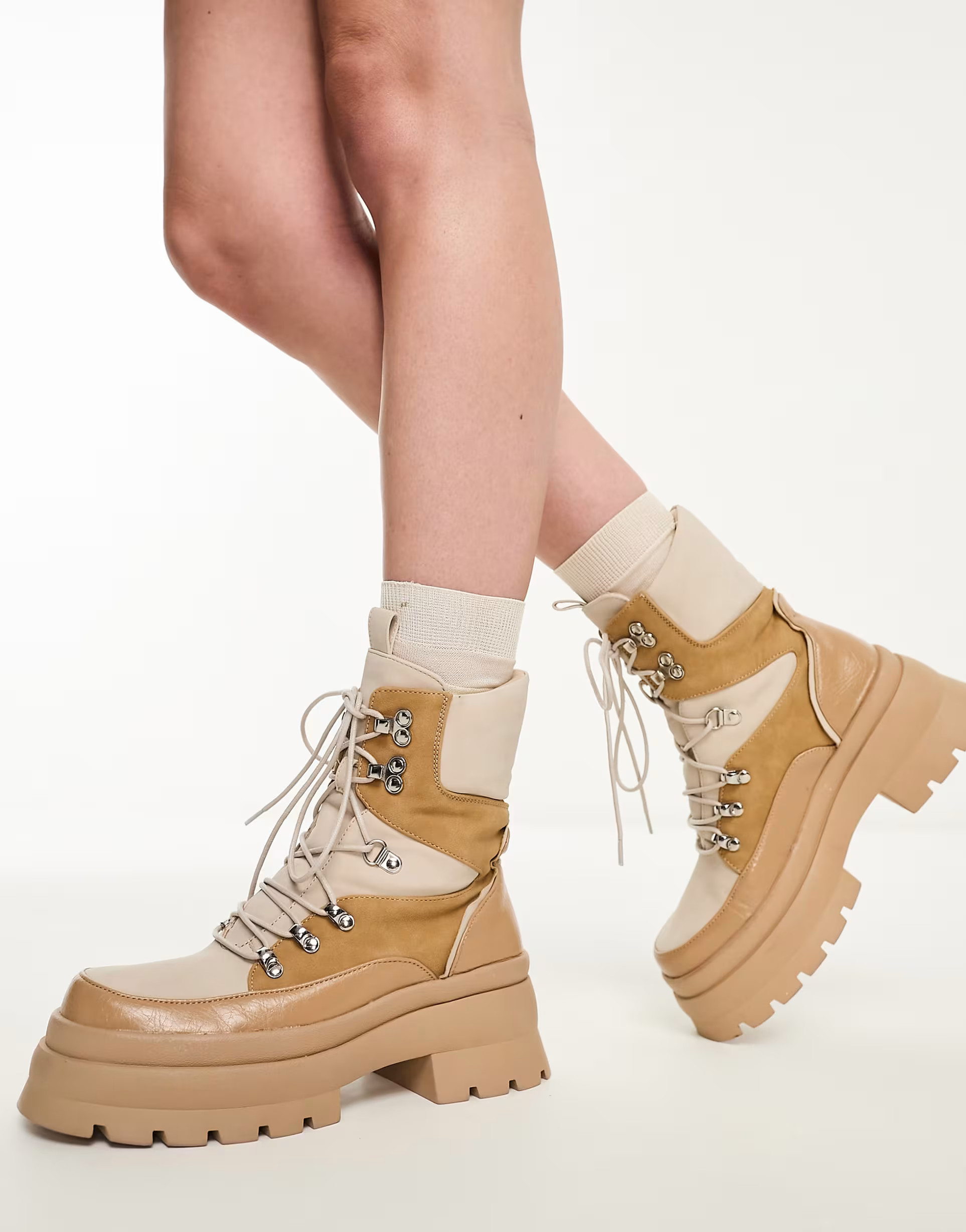 Simmi London Hector low ankle lace up utility boot in beige | ASOS (Global)