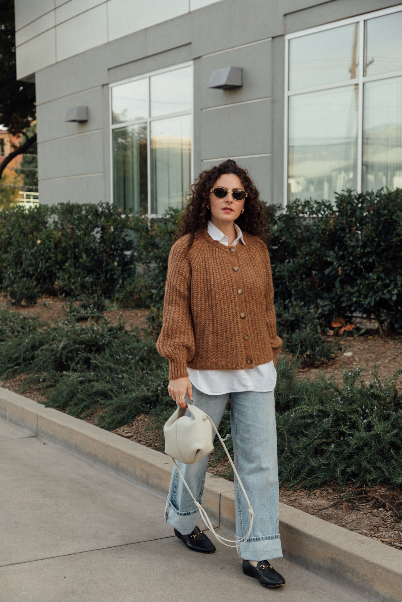 The coziest oversized cardigan I’m eyeing in every color this winter ❤️. These are also the perfect baggy jeans.

#LTKSeasonal #LTKWorkwear #LTKStyleTip