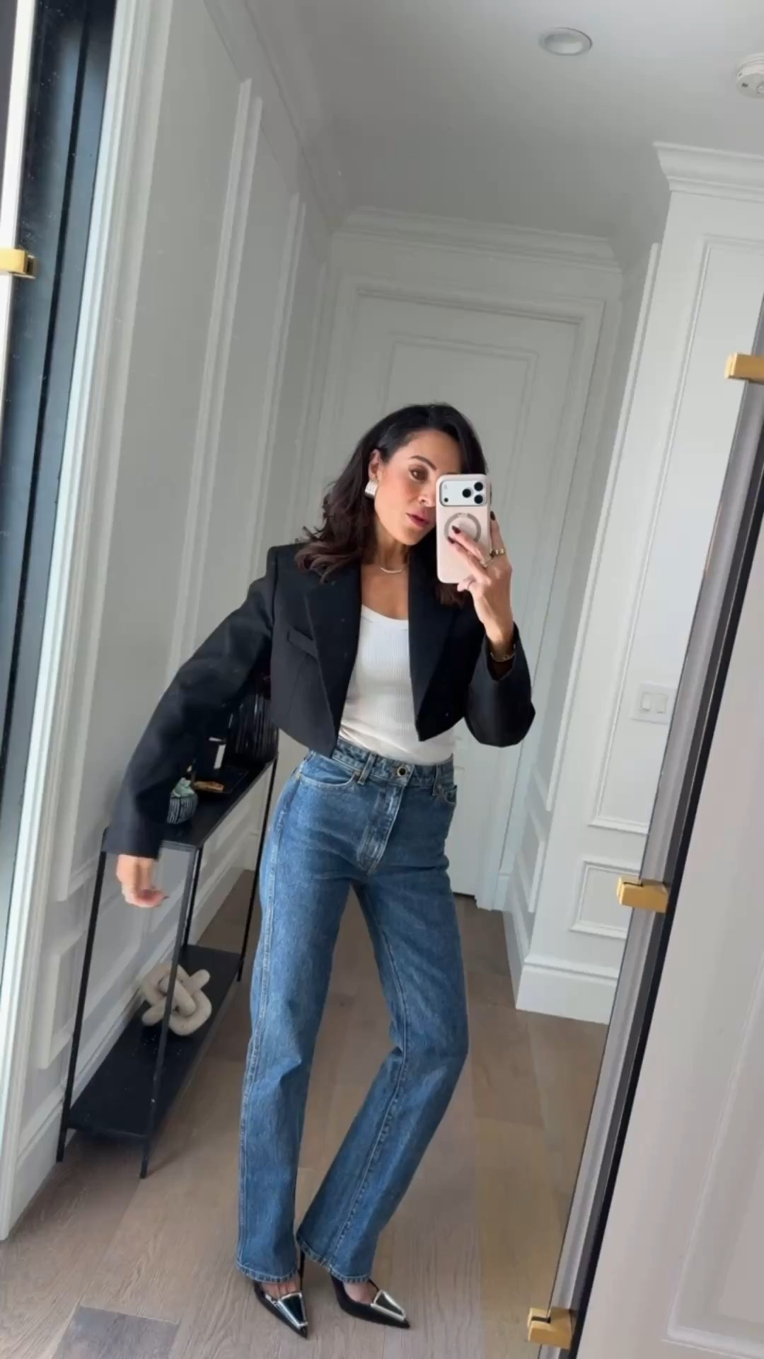 The cutest cropped blazer!! 
Size up in denim! 




Denim, blazer, cropped 

#LTKSeasonal #LTKOver40