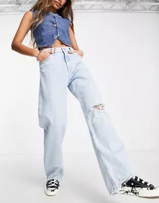 Tommy Jeans mid rise loose ripped boyfriend jeans in light wash | ASOS (Global)