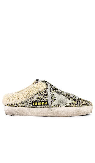 Golden Goose Superstar Sabot Shearling Sneaker in Metallic Gold. - size 37 | Revolve Clothing (Global)