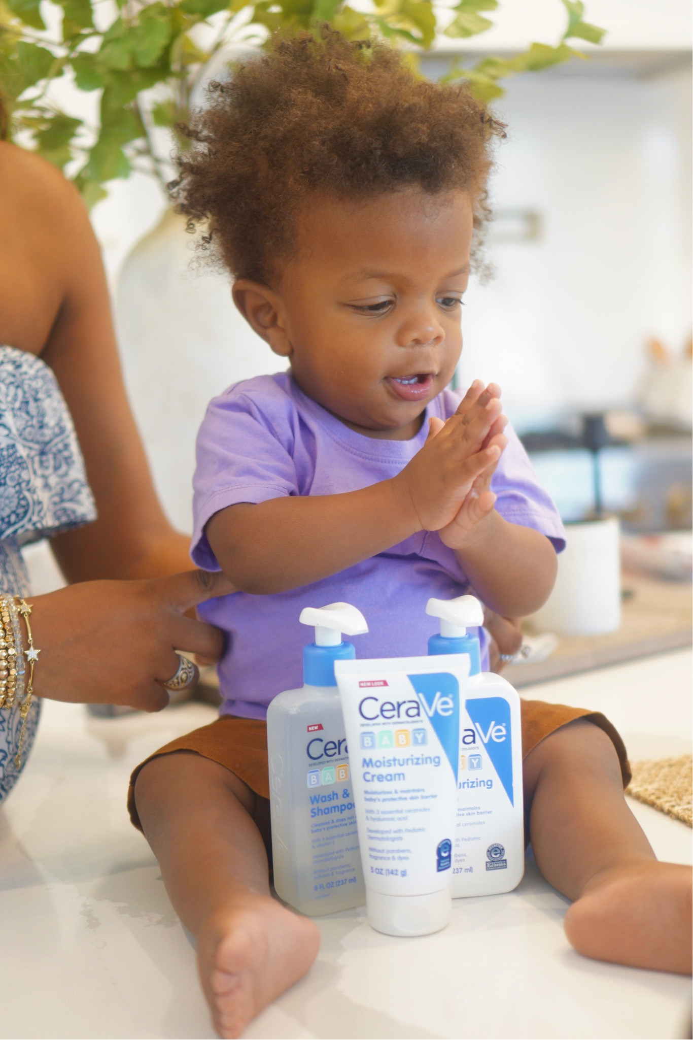 #AD Time for Beckham’s self care routine with @CeraVe Baby. Their products are pediatrician recommended and designed with baby’s gentle, delicate skin in mind. From tear-free baby wash to ointment, lotion, and more, their full range of baby skincare products can help give your baby’s skin the extra-special care it needs. Shop online, or at your local @target to get yours today. 
#CeraVePartner #CeraVe #CeraVeBaby #Target #TargetPartner

