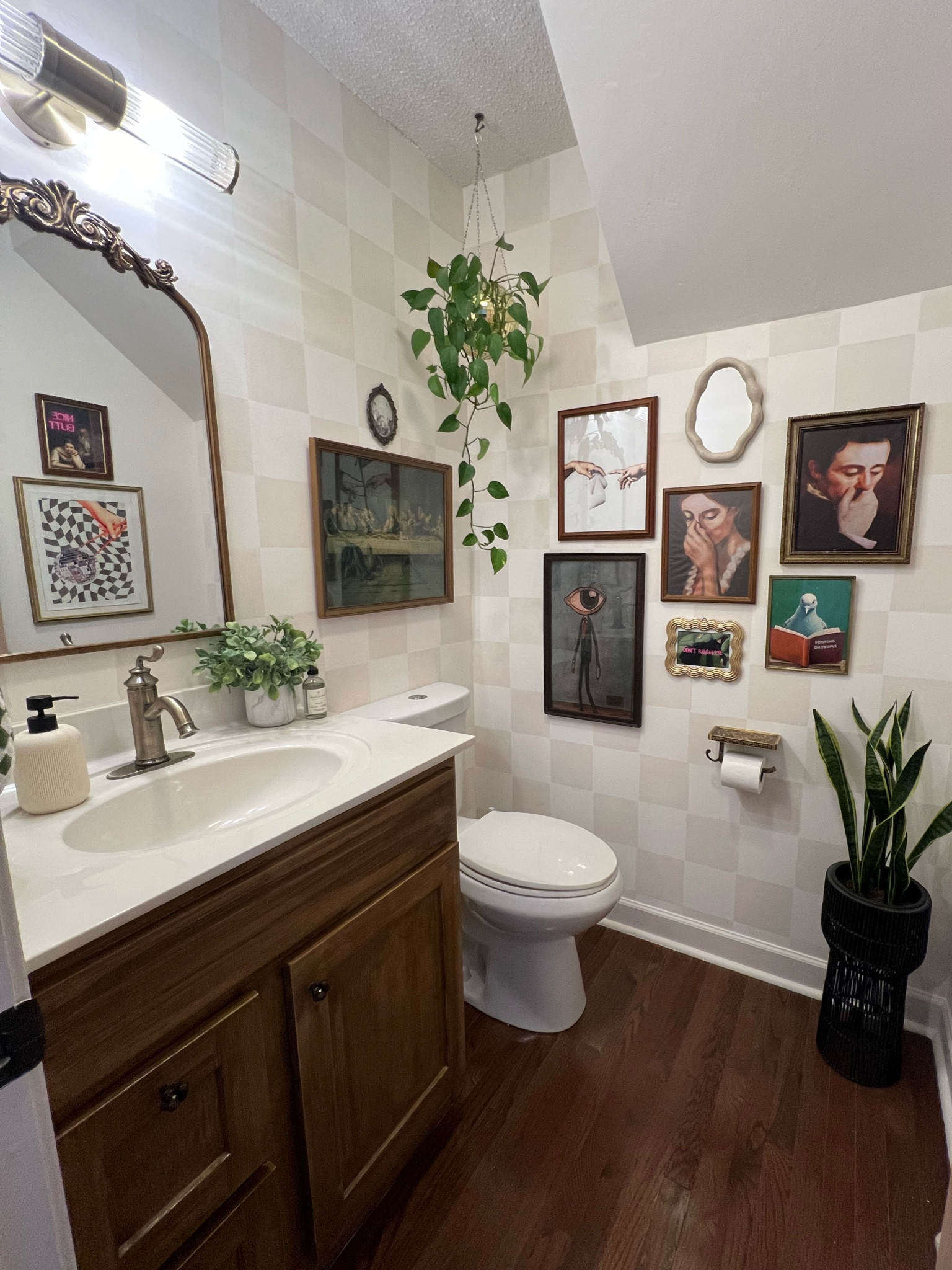 #quirky #bathroom #quirkybathroom #checkers #checker #diy #plants #boho #midcentury