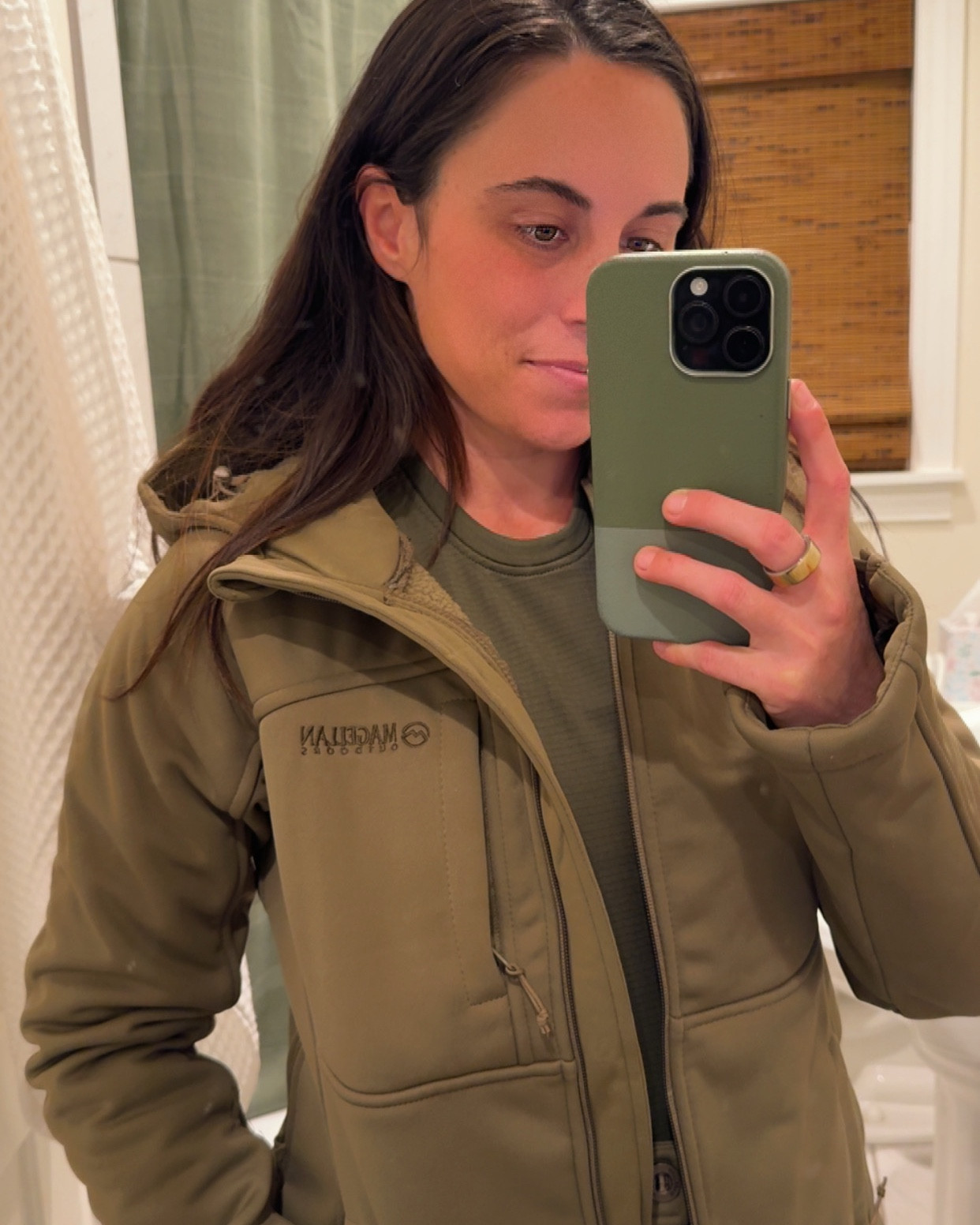 Loving this solid cold weather set from academy. The women’s fit is awesome and I love the color “earth brown!” The pants have a stretch in them so if you are between sizes, I would size down!

*I’m wearing a medium in top and bottomm

#LTKActive