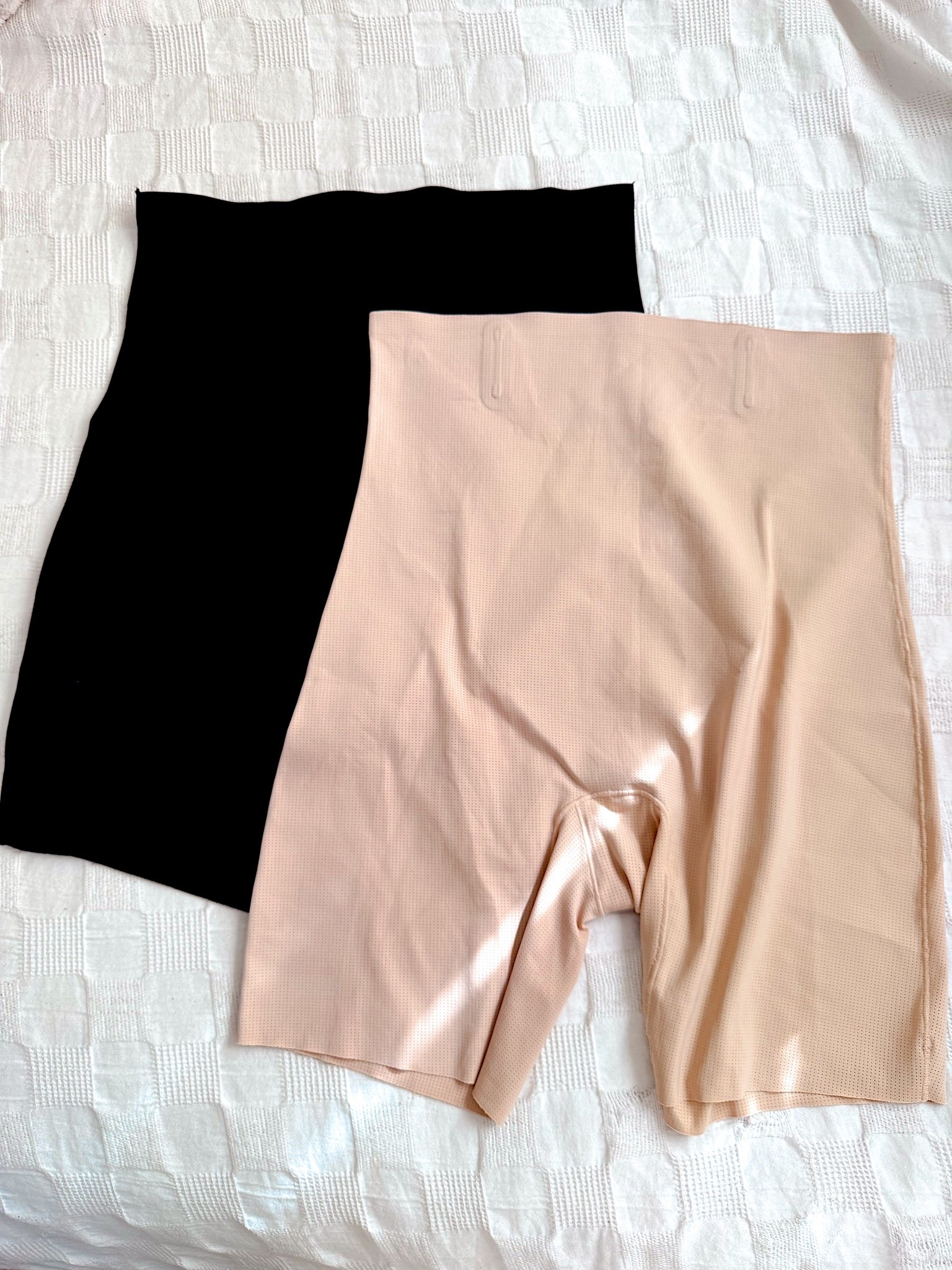 Affordable shapewear shorts that are comfortable and don’t roll! I’ve been wearing these at every event I’ve been at the last 2 months and I love them! 

Amazon finds, Amazon fashion, PBDD, prime day, sale finds, shapewear, midsize style