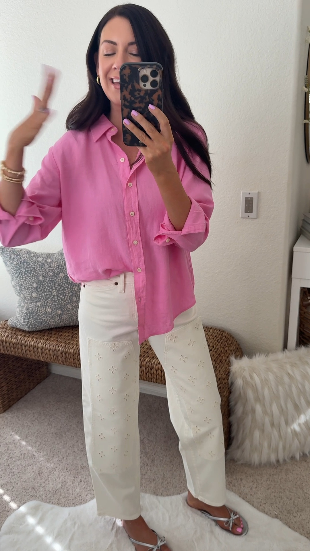 50% OFF‼️ the cutest white jeans with eyelet detailing + a great fit! Run tts
Wearing a 2 regular
Linen top also on sale, wearing a small 

#LTKSeasonal #LTKootd #LTKSaleAlert