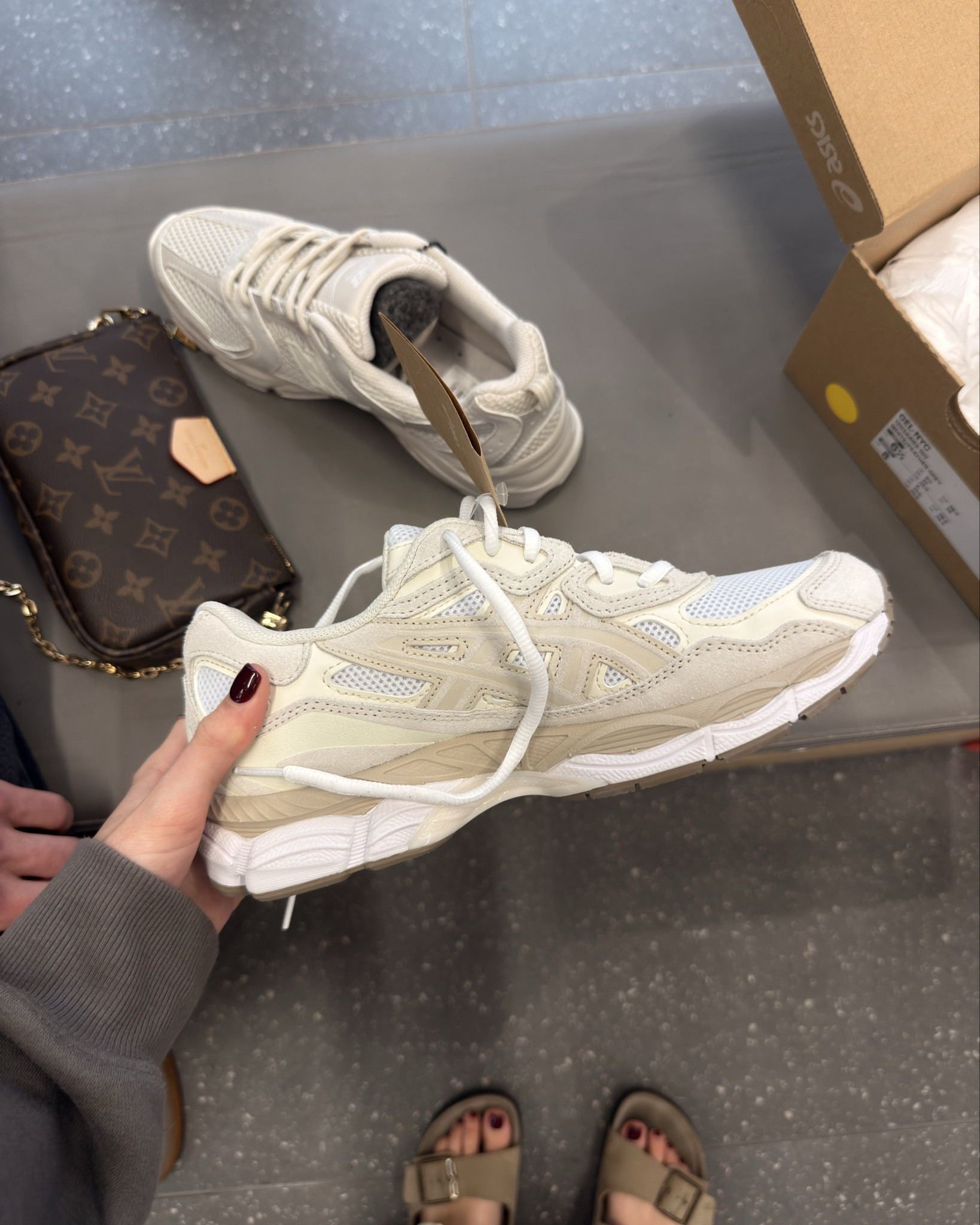 My newest purchase - Asics gel NYC white 
The cutest neutral sneakers for any outfit or gym fit

#LTKfitness #LTKshoes #LTKaustralia