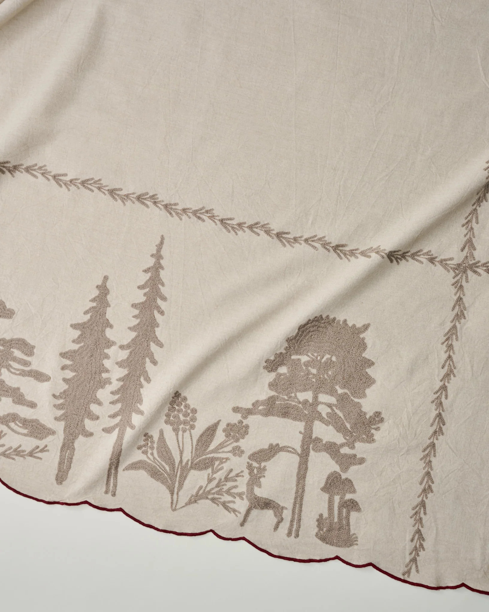 Crewel Embroidered Scalloped Tablecloth - 108"x70" | Magnolia