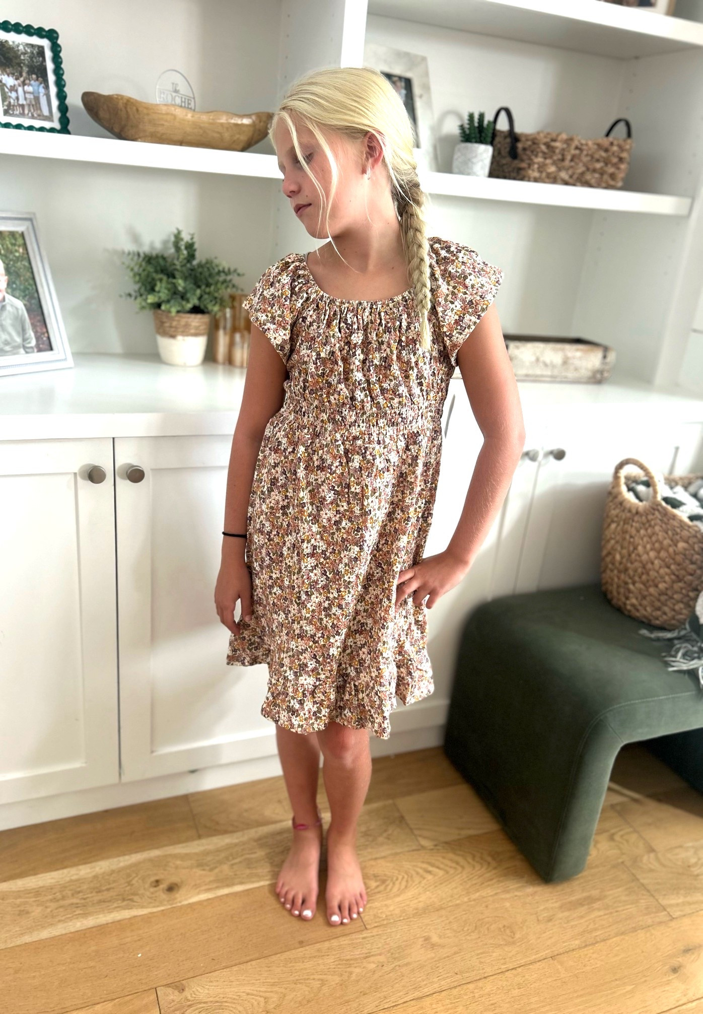 The prettiest Fall dress for your girls! We adore this line of kids clothing! They’re perfect for family photos! #ad #kohlspartner @kohls #kohls #kohlsfinds