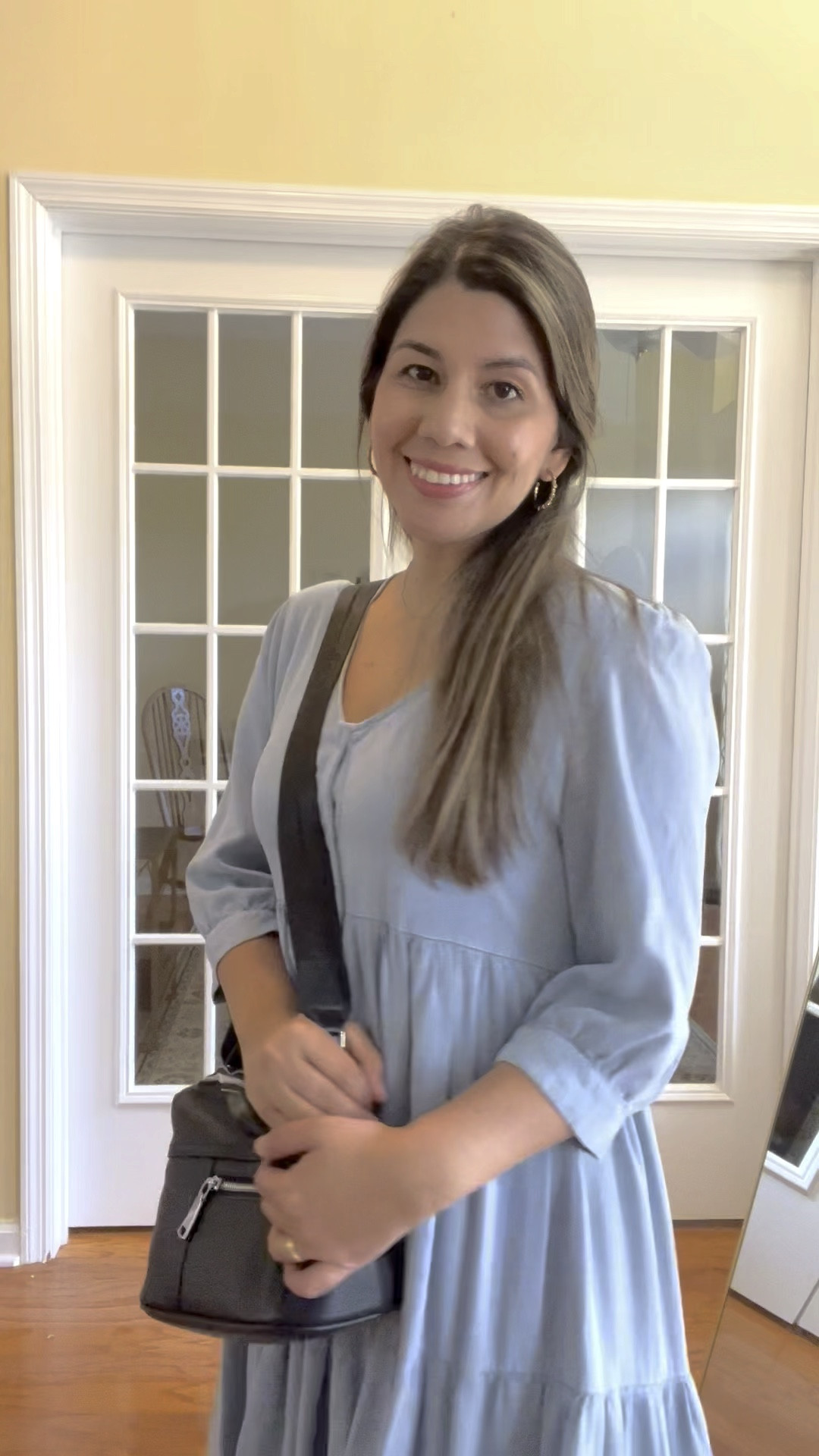 How to use one bag and different outfits! For different occasions 🤍

#LTKVideo #LTKItBag #LTKGiftGuide