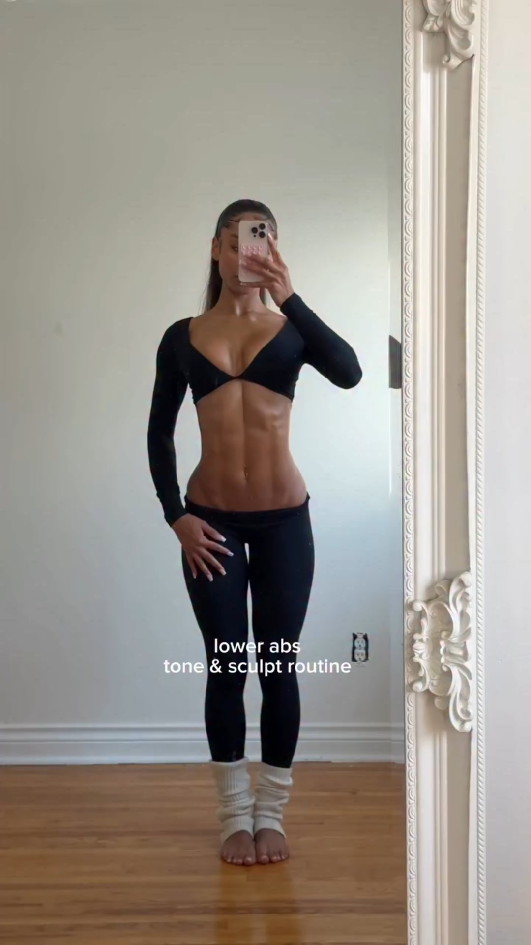 Sorry in advance … she burns 🔥🌶️

Wearing @csb Form Contour Long Sleeve Crop & Leggings #csb #ad 🫶