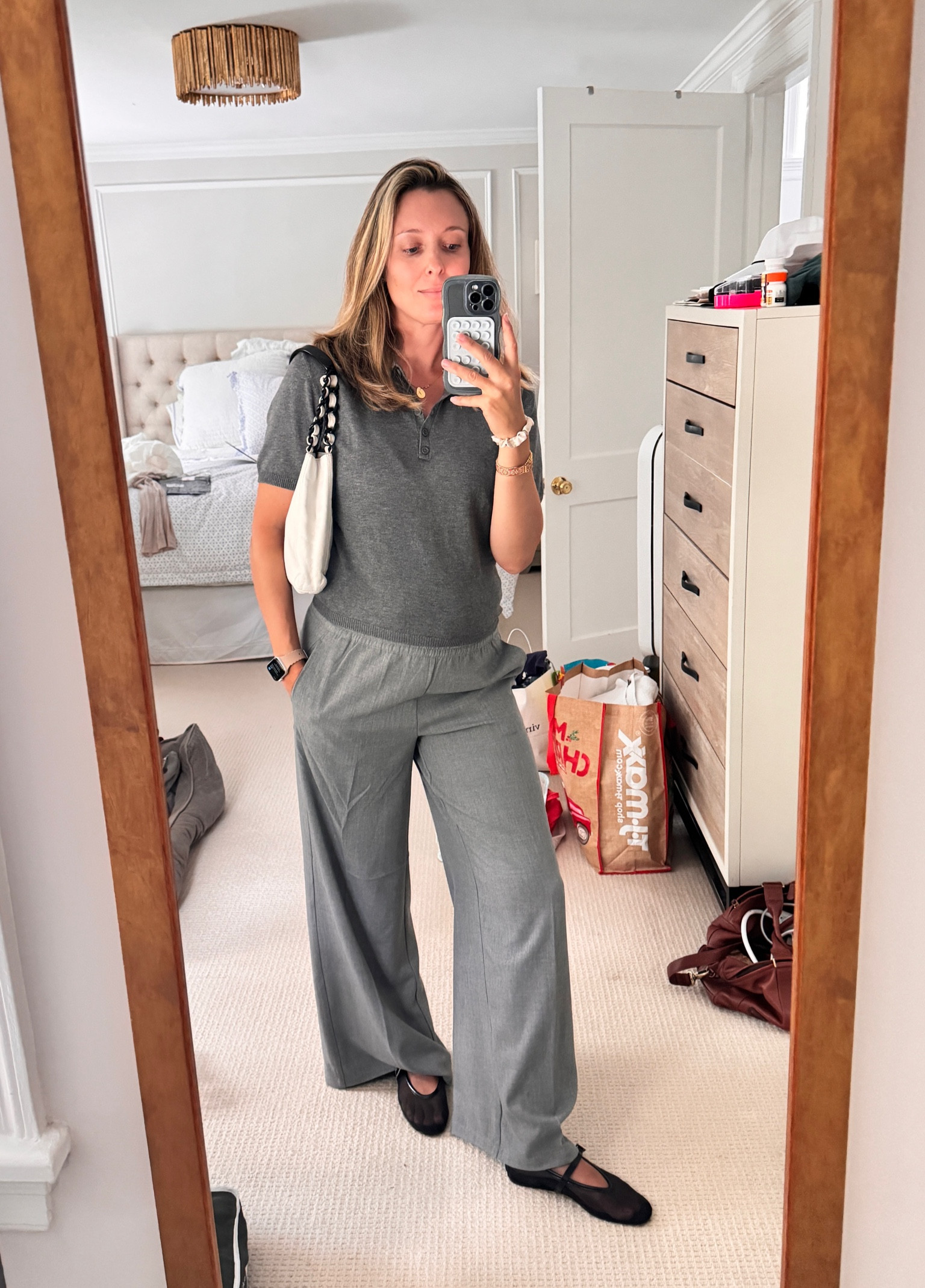 Loving an all-grey palette (at a great price) for fall 

Knit top from H&M
Pant from H&M
Flats from H&M
Bag is vintage Chanel

#LTKSeasonal #LTKWorkwear #LTKBump