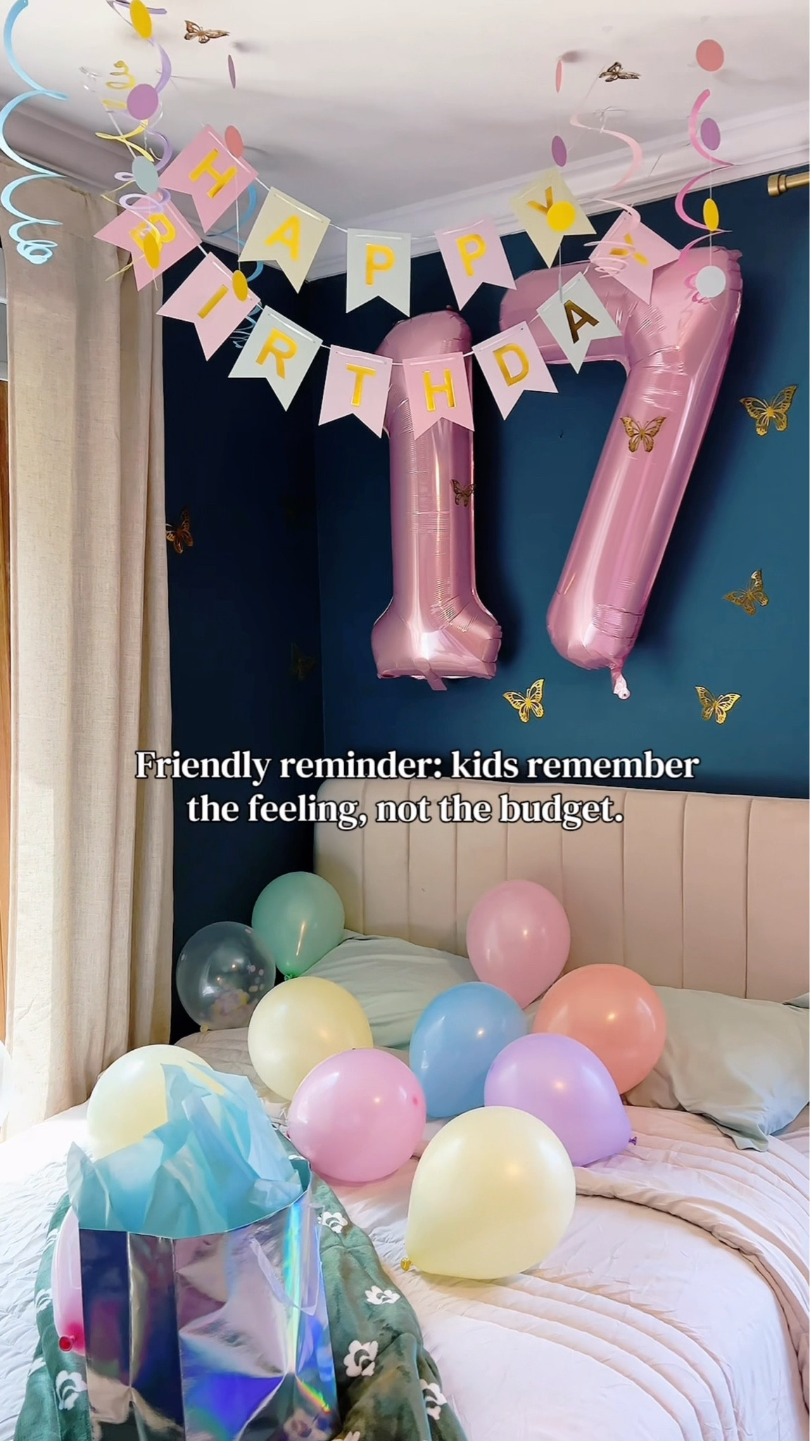 Simple birthday set up 🥳🎂🥹


#birthday #decoration #birthdaysetup 