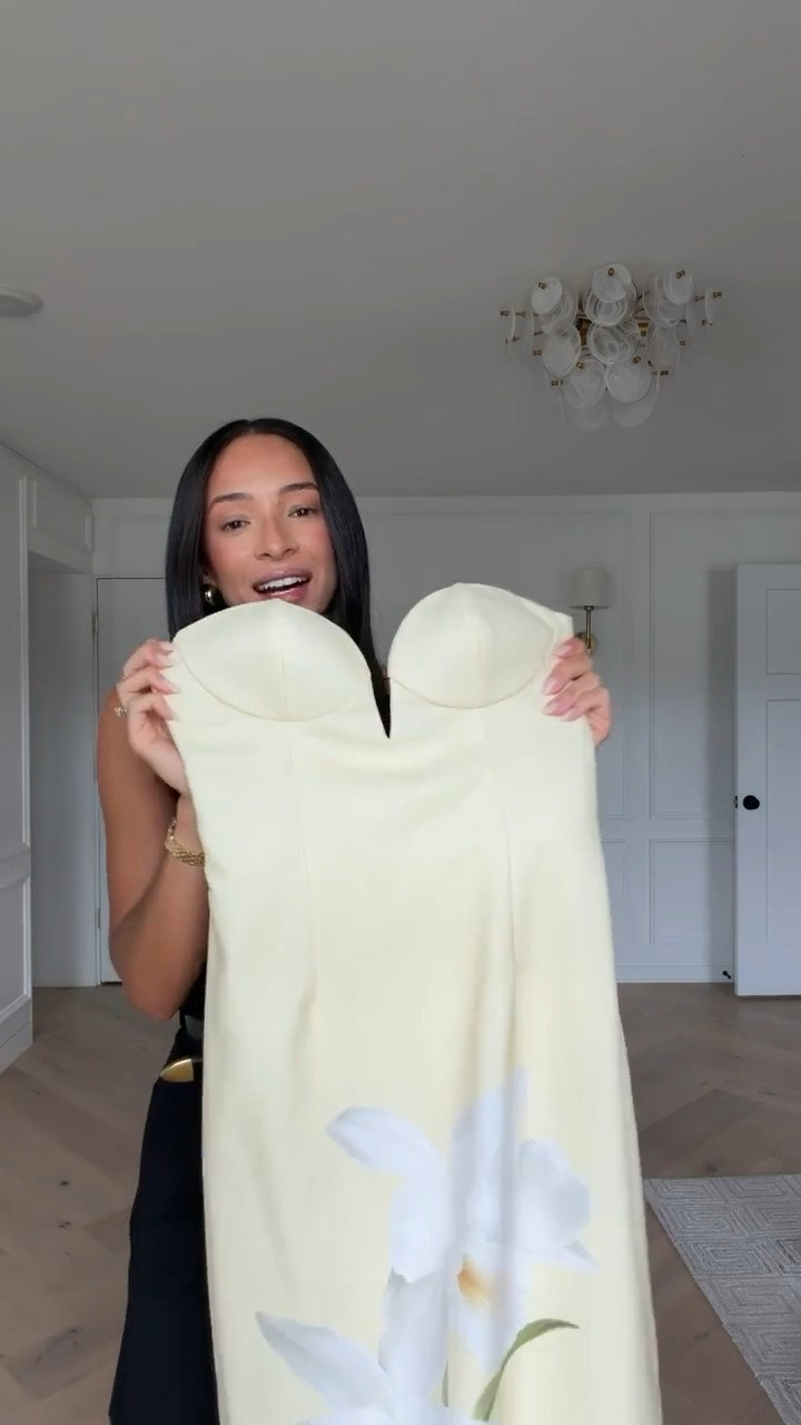 Use code NENAXSPANX to save 15% off your first order! This shape wear is so comfortable and makes me feel so confident! Wearing size S tank, size S stretch twill shorts, size S shape wear and size S in butter yellow gown


Spanx outfit, summer outfit, summer fashion, black shorts, summer shorts, mom outfit, postpartum outfit, casual outfit, closet staples, closet essentials

#LTKmomlife #LTKSeasonal