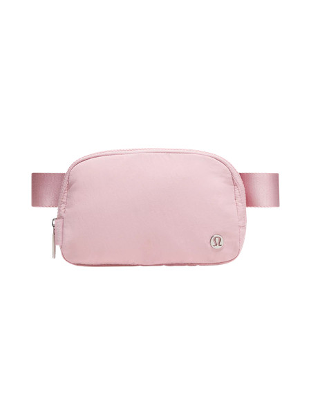 Everywhere Belt Bag 1L | Unisex Bags,Purses,Wallets | lululemon | lululemon (CA)