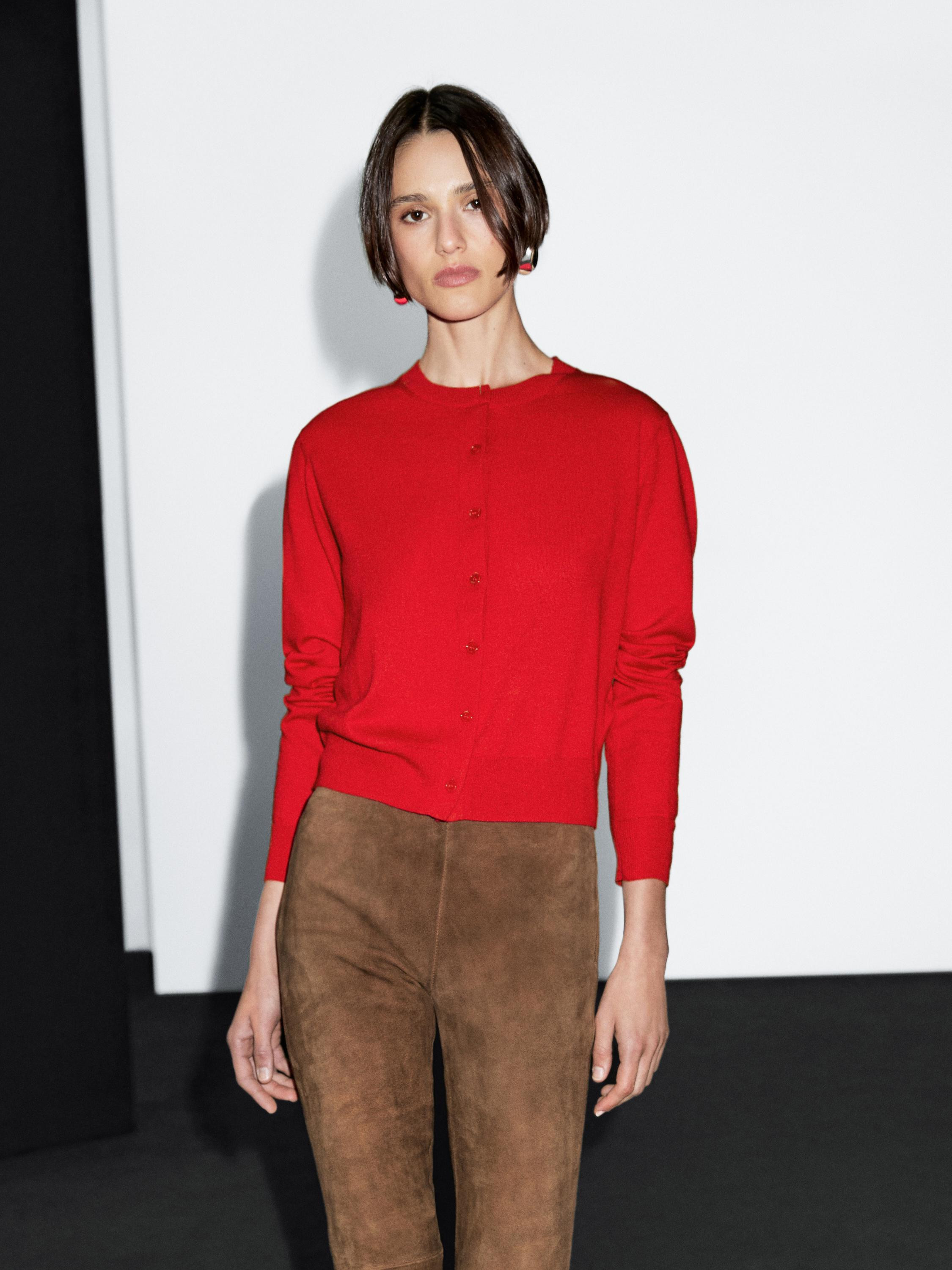 Cardigan made of knit fabric with wool . Crew neck. Long sleeves. Button-up front. | Massimo Dutti US