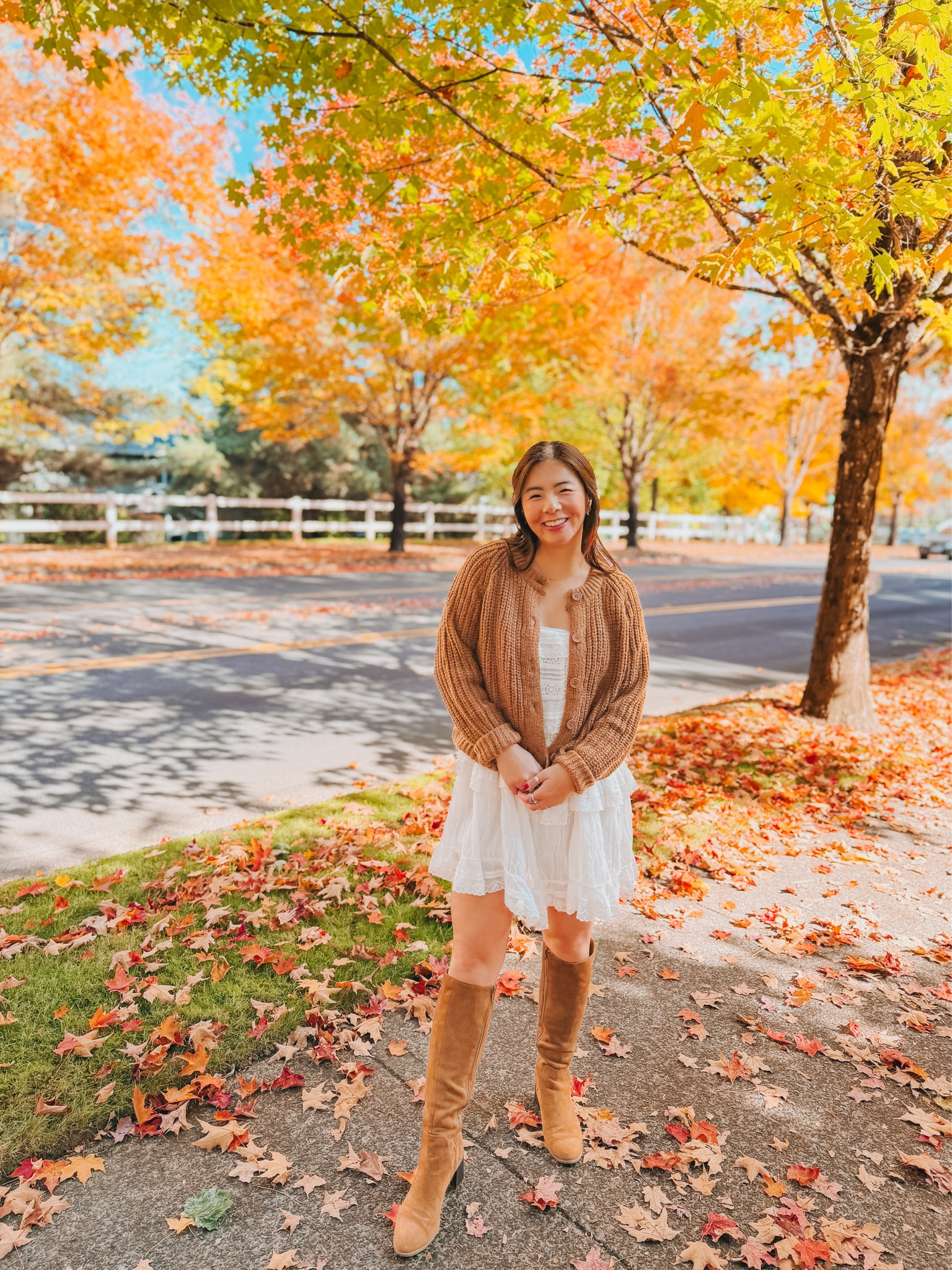 The perfect fall day! Wearing a size medium in the FP romper and a small in the cardigan
