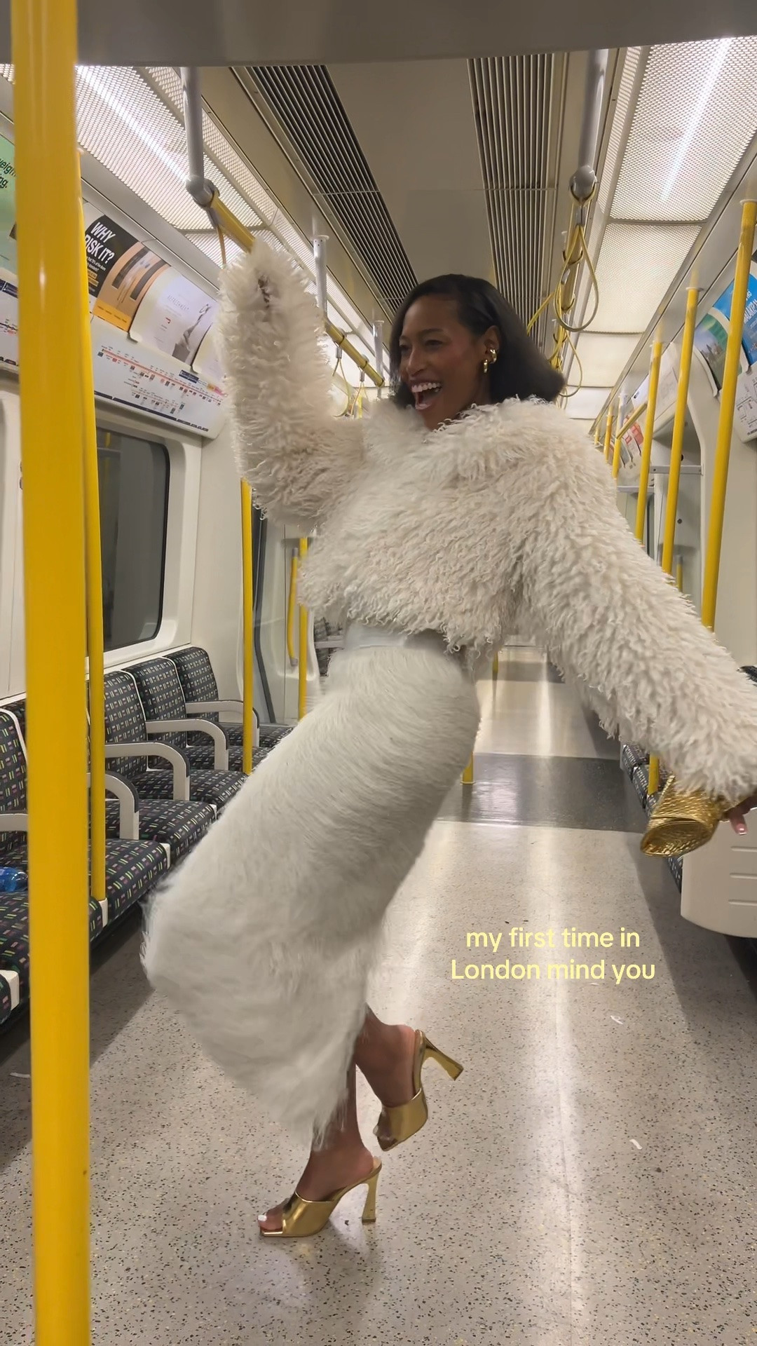 Love this outfit DEOWNNN I’m sorry the original jacket is sold out!! 😭 but the skirt is the best part tbf!! 🎀😝💕💕💕

#LTKdayinmylife #LTKootd #LTKSeasonal