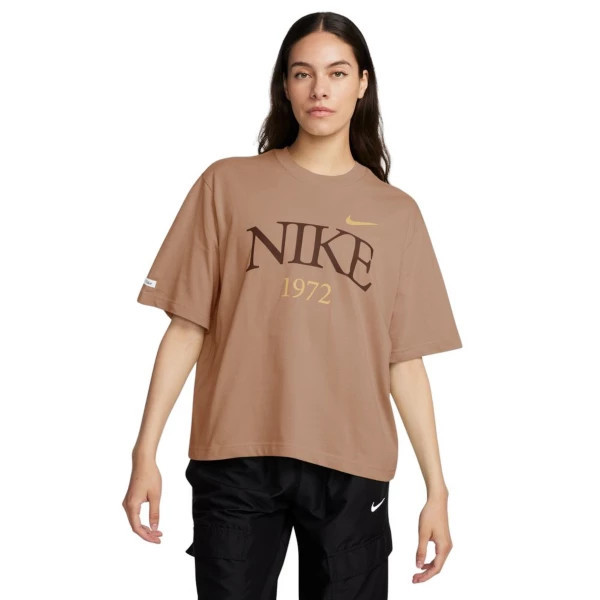 Women's Nike Sportswear Classic Boxy T-Shirt XSmall Terra Blush | Scheels