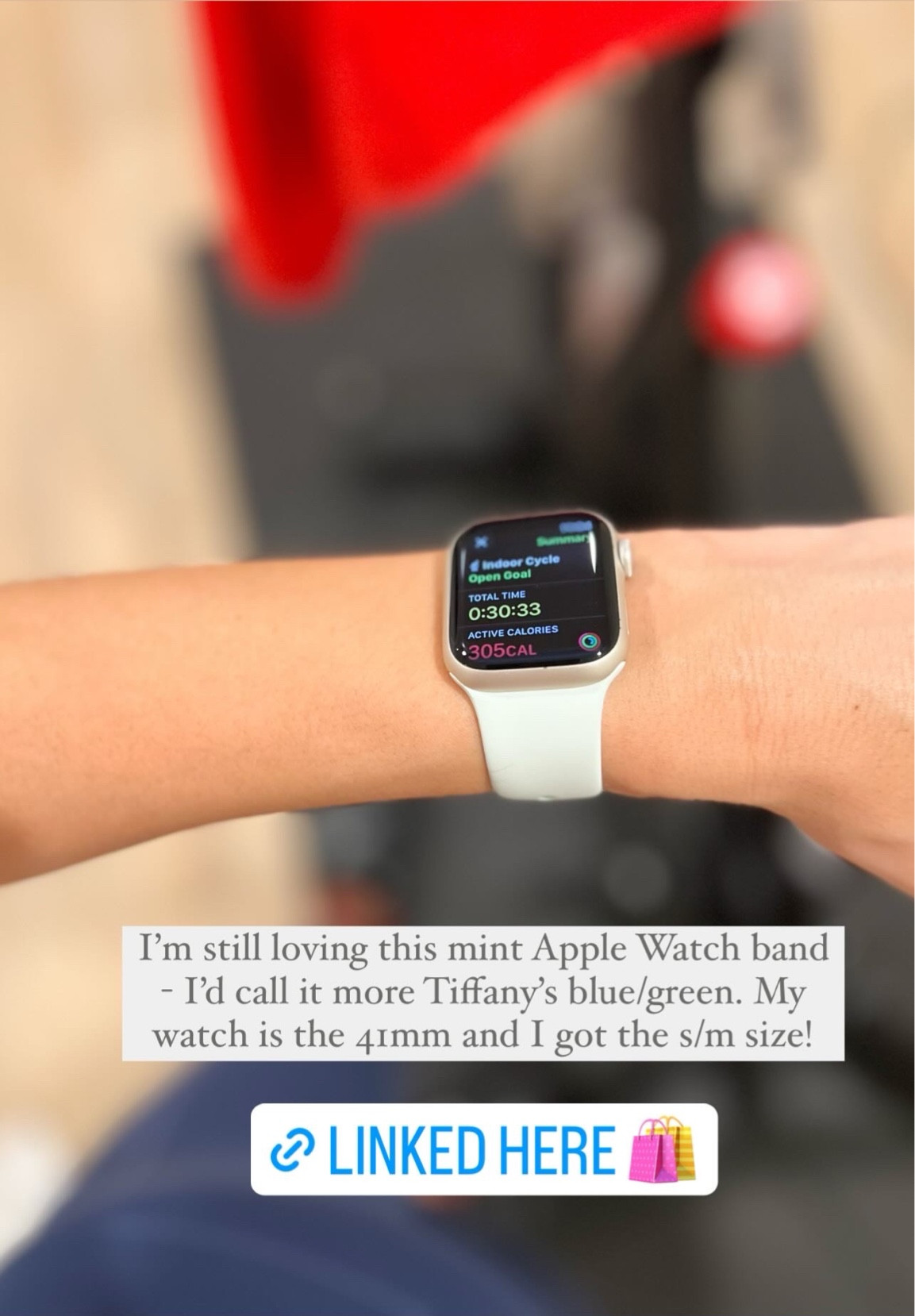 Mint green Apple Watch band under $50! It’s reminiscent of a Tiffany’s blue/green! I wear the s/m size on my 41mm watch! 