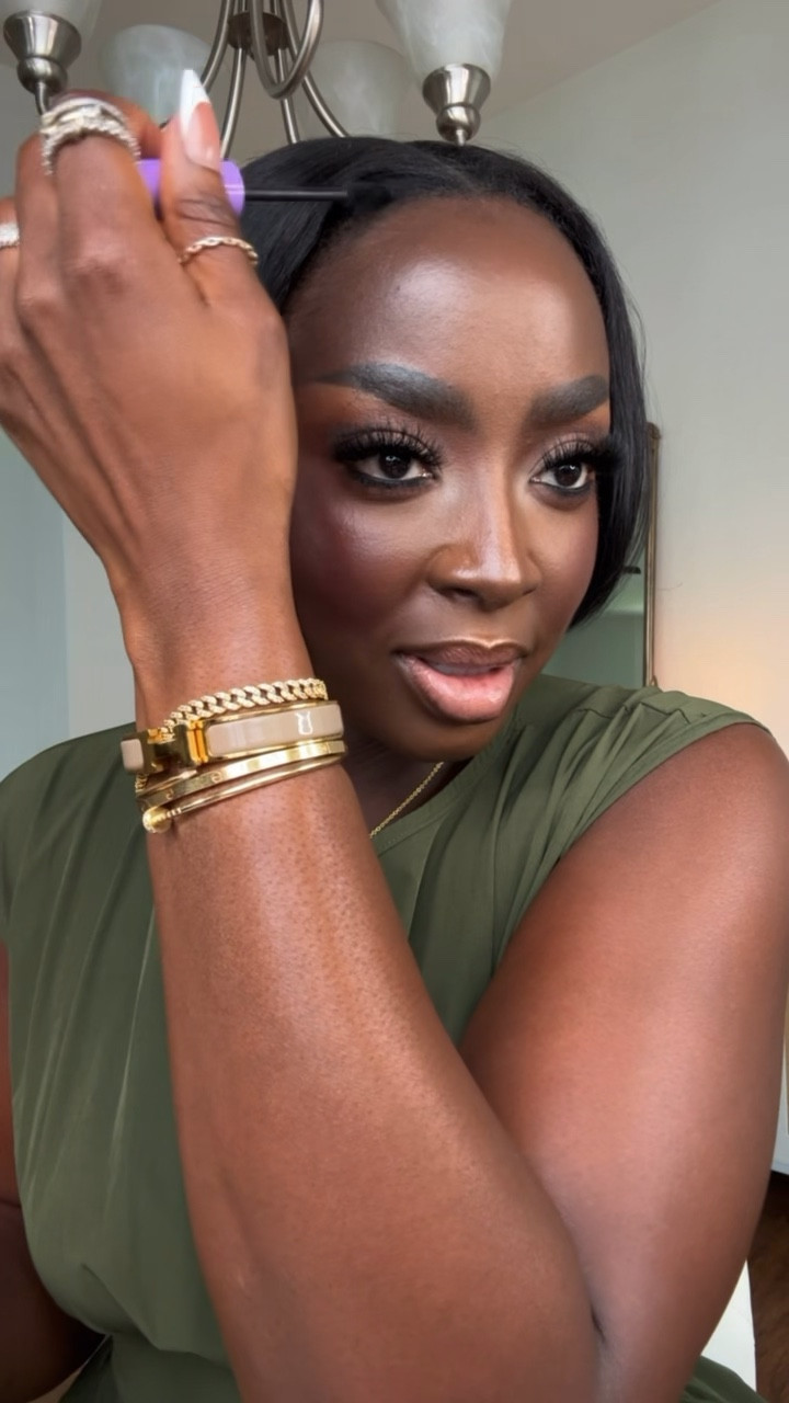 I’m using the TOPPIK hairline filler and I’m wearing a medium in this dress. It is so cute!

#LTKFindsUnder100 #LTKStyleTip #LTKBeauty