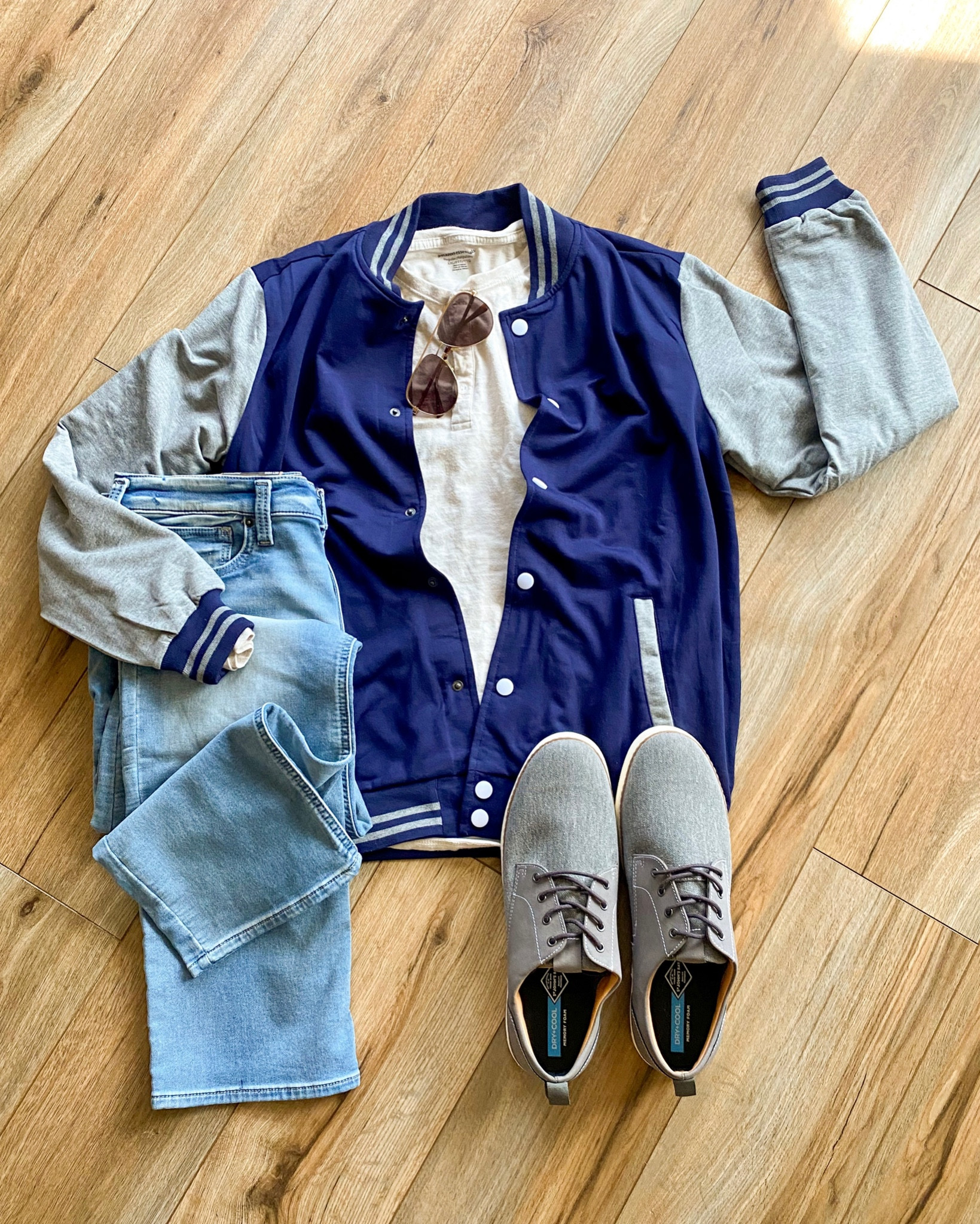 Men’s casual fall outfit ideas. Men’s fashion. 1989 era outfit for guys. Eras tour movie outfits for guys. 

#LTKSeasonal #LTKmens #LTKsalealert