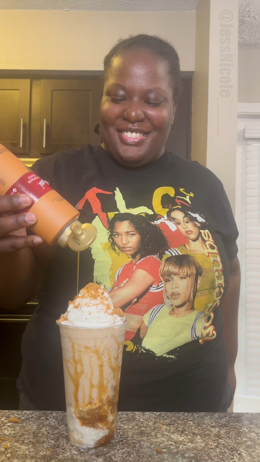 Banana + Cheesecake + Coffee = PERFECTION! 🍌🍰✨

POV: You just made the creamiest, most indulgent Biscoff Banana Cheesecake Frappuccino… at home. 😍
☕✨ Banana + Espresso + Cheesecake Vibes = PERFECTION!
Trust me — this one’s better than anything you’ll buy out! 🍌🍰

📝 Save this recipe & tag someone who NEEDS to try this with you! 👯‍♀️
🔁 SHARE to your stories if you’d order this at Starbucks!

Ingredients:
– 3 pumps Torani Banana Syrup 🍌
– 1 tsp Nescafe Espresso Gold
– 2 ½ tsp Jell-O Cheesecake Pudding Mix
– 1/8 tsp Xanthan Gum (for that thick, frappe texture!)
– Ice + Milk (of choice) 🧊🥛
– Top & Bottom: Whipped Cream, Biscoff Cookie Crumbs, Caramel Drizzle 😍

Instructions:
	1.	Blend milk, ice, banana syrup, espresso, pudding mix & xanthan gum until creamy.
	2.	Line your cup with caramel + Biscoff crumbs.
	3.	Add frappe. Top with whipped cream, cookie crumble & more drizzle!
	4.	Sip and enjoy the dessert-in-a-cup goodness 💛

#BiscoffBananaFrappe #fyp #jessnicole #jessnicole____ #dontbestingy #explore #viral #shortvideo #CheesecakeFrappuccino #BananaCoffee #MocktailWithJessNicole #IcedCoffeeLovers #CoffeeTok #DessertDrinks #FrappuccinoRecipe #StarbucksCopycat #SummerDrinks #BiscoffDessert #TikTokDrinks #CoffeeReels #EasyDrinkRecipes #HomeBarista

#LTKStyleTip #LTKPlusSize #LTKHome