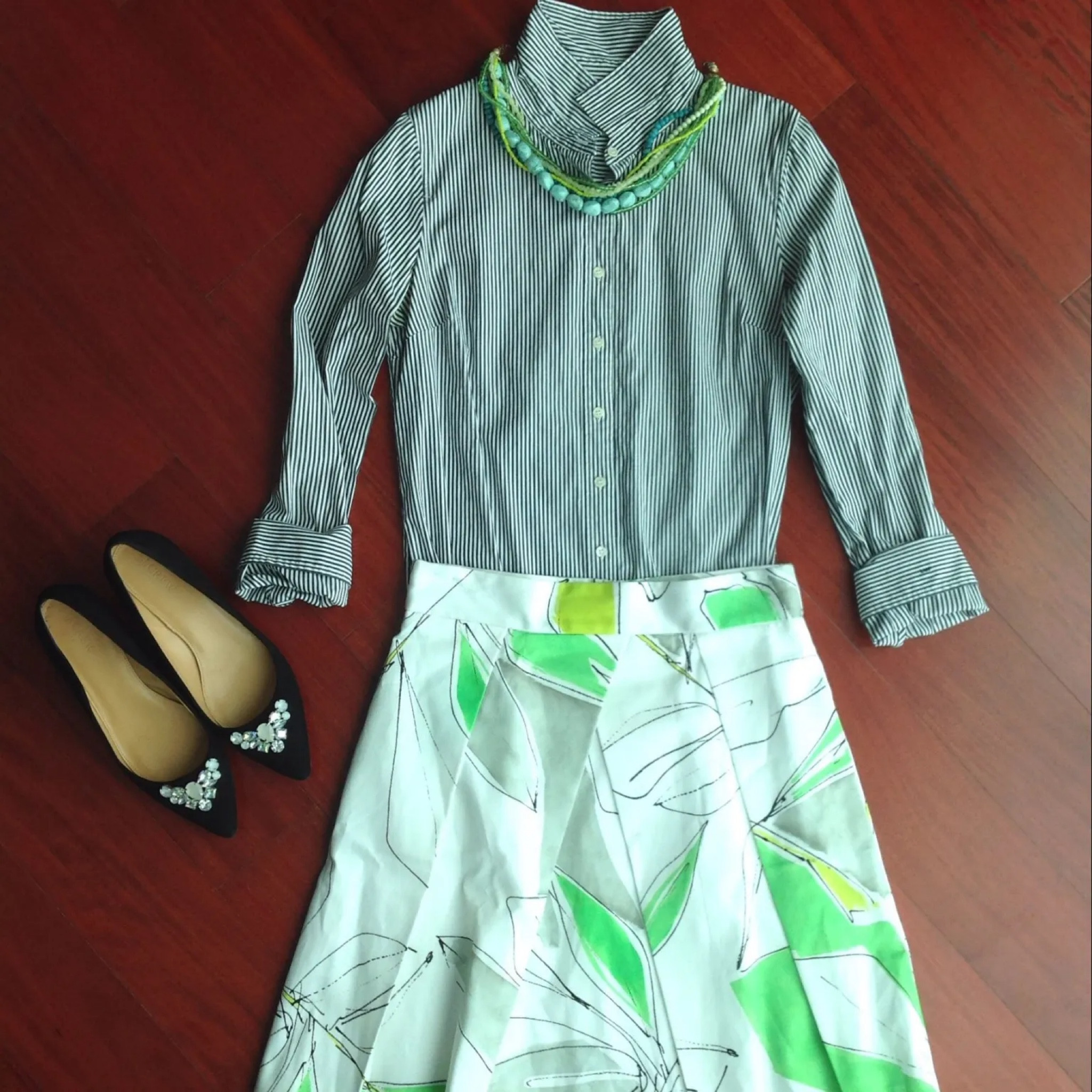 This black and white stripe J.Crew Haberdashery shirt has served me well over the years but no longer fits. Great condition, now part of my closet sale. 🖤🖤🖤

#LTKsalealert #LTKfindsunder50 #LTKmidsize