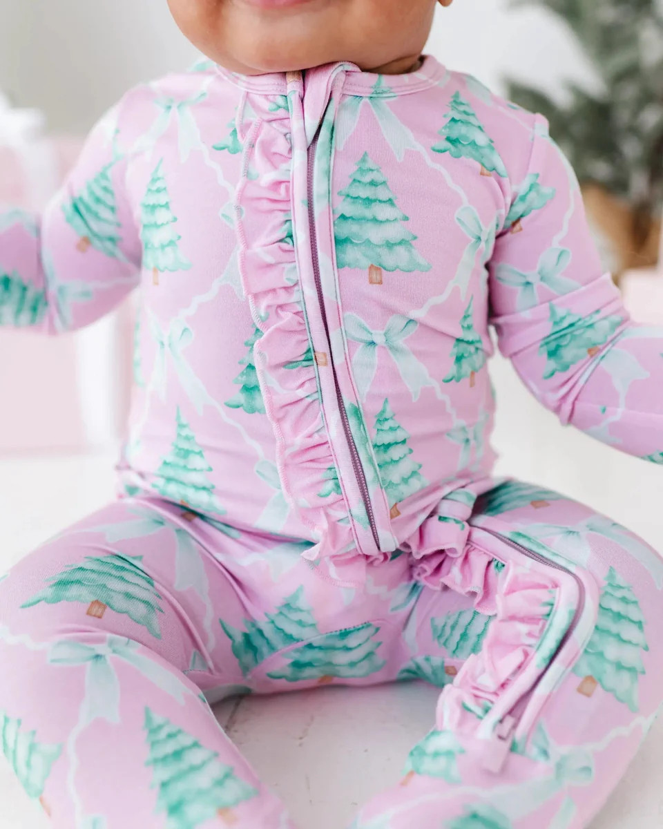 Un-fir-gettable Ruffle Footie | Bums & Roses