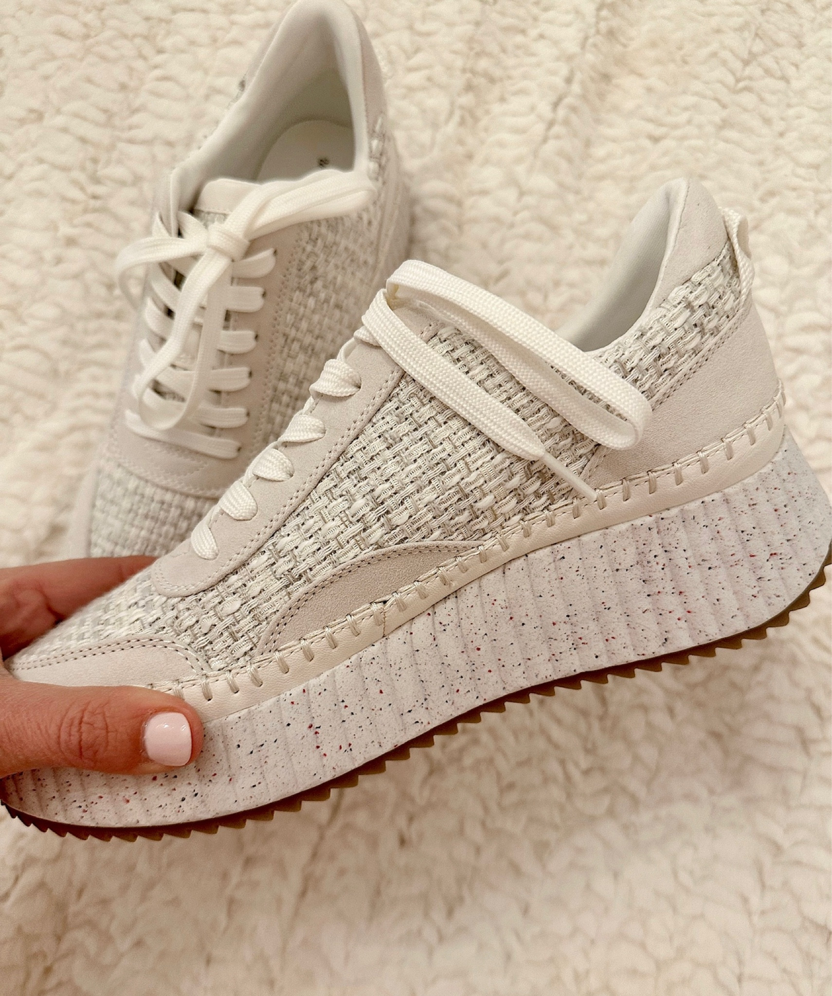 love these best selling target sneakers! they can dress up any outfit and they’re affordable!

#LTKMostLoved #LTKshoecrush #LTKfindsunder50