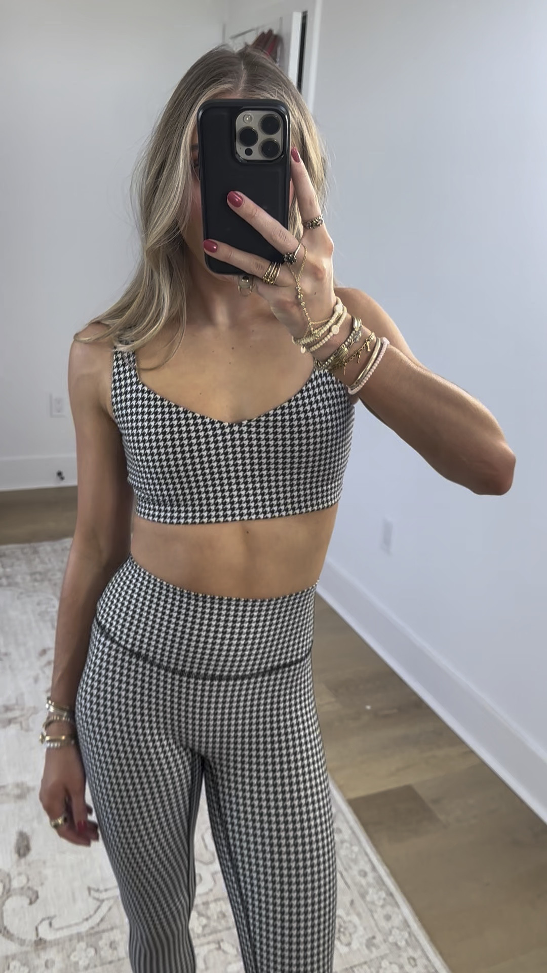 YPB sculptLUX Sweetheart Sports Bra size XS! Our new sports bra in our sculptLUX active fabric, that's great for high impact. Designed to hold you in, our sculptLUX fabric is soft, sculpting and flattering. Features seaming details, sweetheart neckline and removable pads. YPB sculptLUX 7/8-Length Legging size XS  Our ultra high rise active 7/8-length leggings in our active sculptLUX fabric. Our sculptLUX fabric is compressive and supportive without being restrictive, as well as smoothing and sculpting without pinching. Features a smoothing waistband with no top seam, velvet taping details, no center front seam and flattering v-shaped back seaming detail.

#LTKootd #LTKfitnessgoals #LTKActive