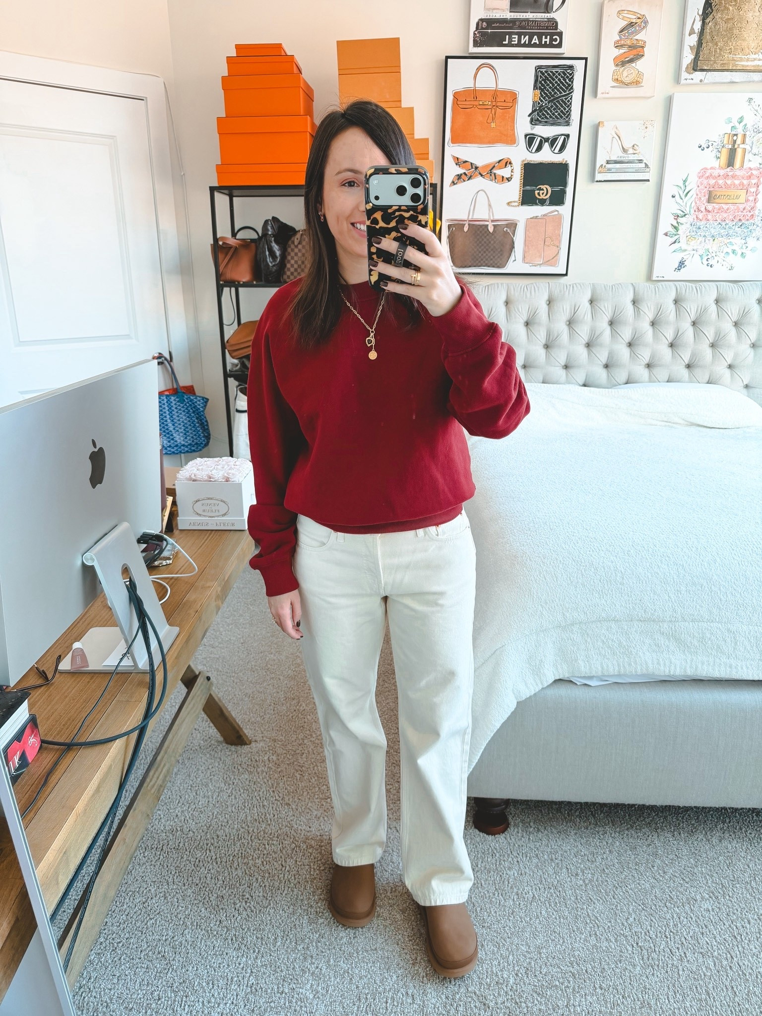 Redone x hanes sweatshirt with redone jeans. These jeans fit so well!!




#LTKSeasonal #LTKootd #LTKFindsUnder100