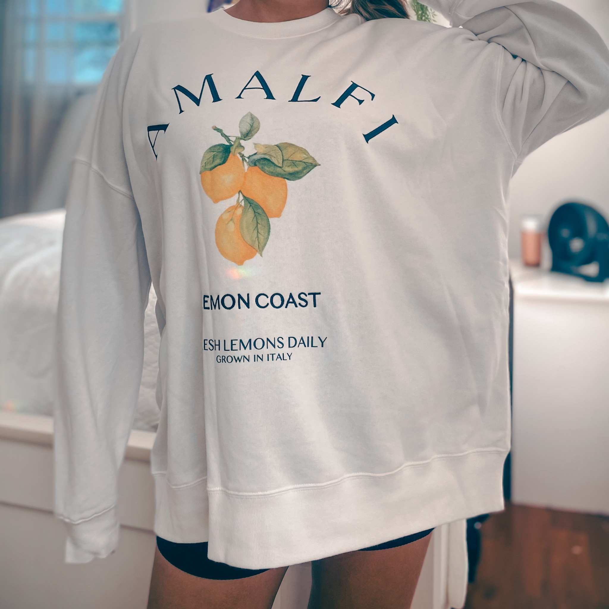 Take me back! 
This oversized is perfect for the summer/ fall transition. 

#LTKFindsUnder50 #LTKMidsize #LTKStyleTip