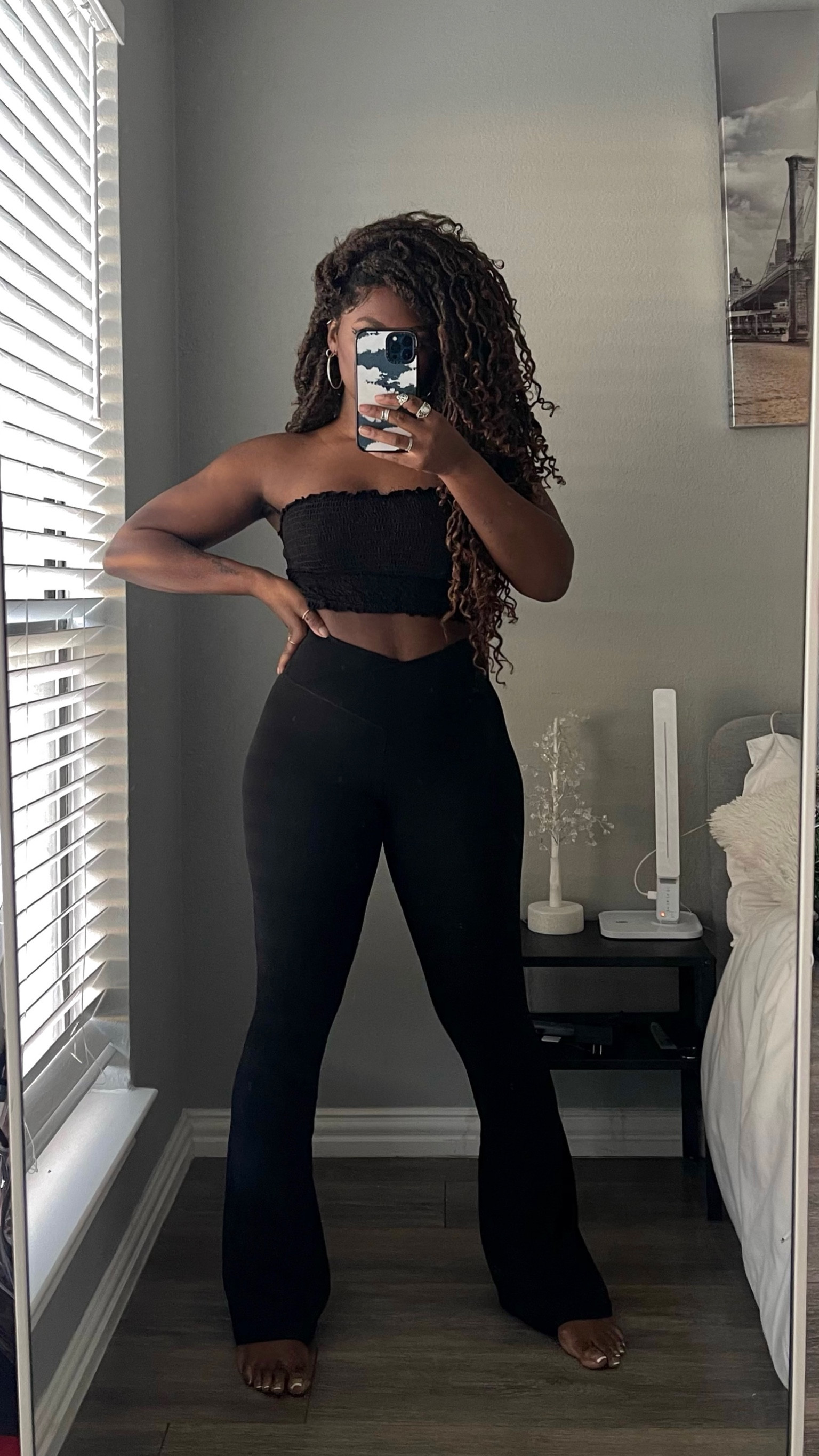 I feel like it’s so difficult to find flare pants that are a good length AND flare below the knee but these?? 🤌🏾 *chef’s kiss*

#LTKFind #LTKfit #LTKunder50