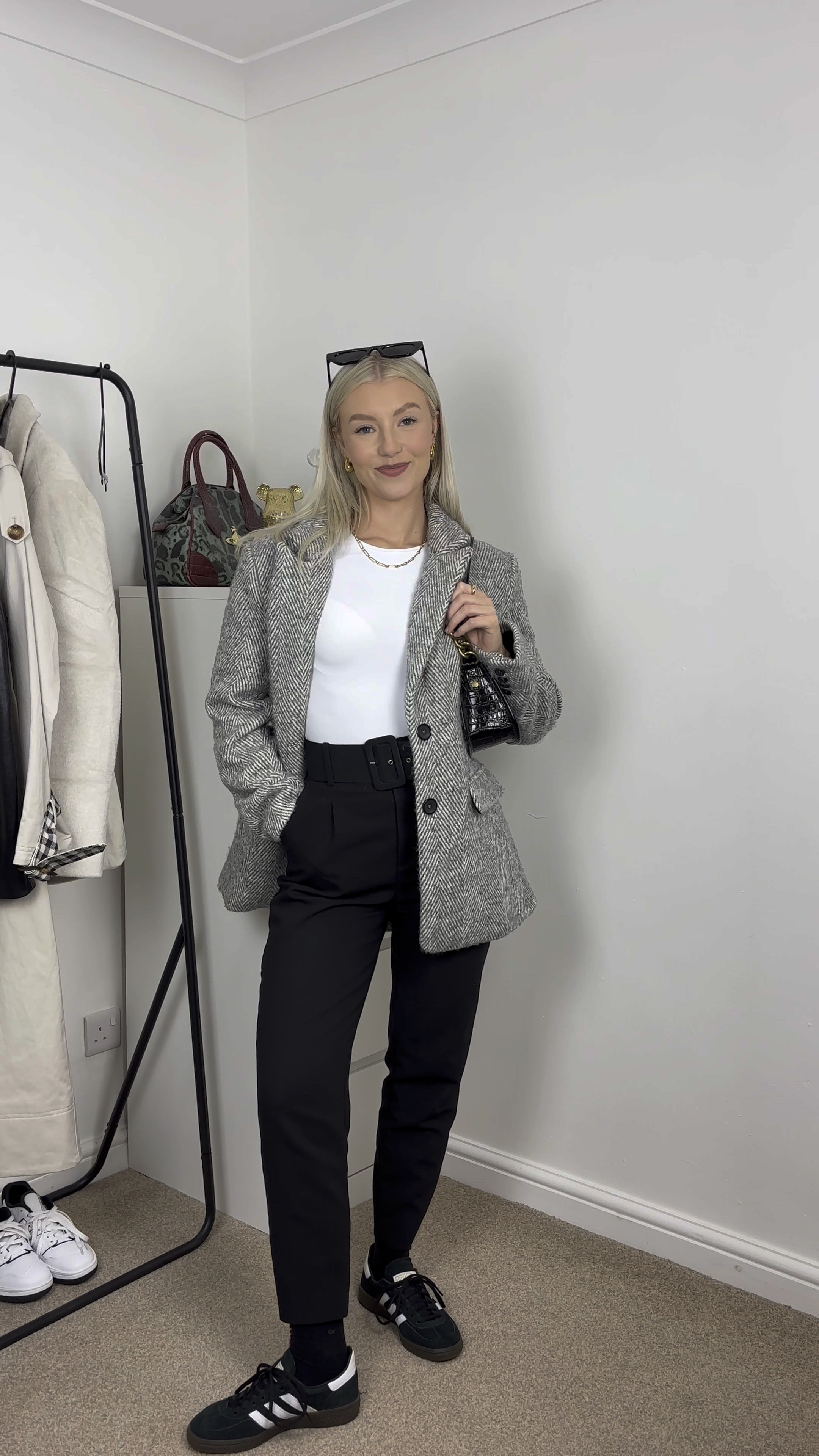 new fave everyday fit 🖤

#LTKworkwear #LTKstyletip