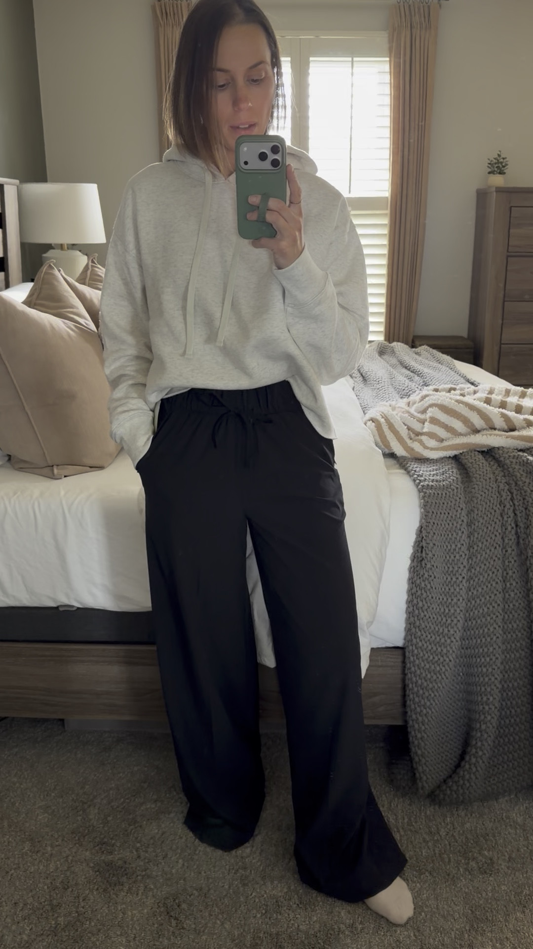 On sale through today at @Target! Love the wide leg. Has two regular pockets and one zip pocket. Wearing an XS!

#LTKSaleAlert #LTKActive #LTKootd