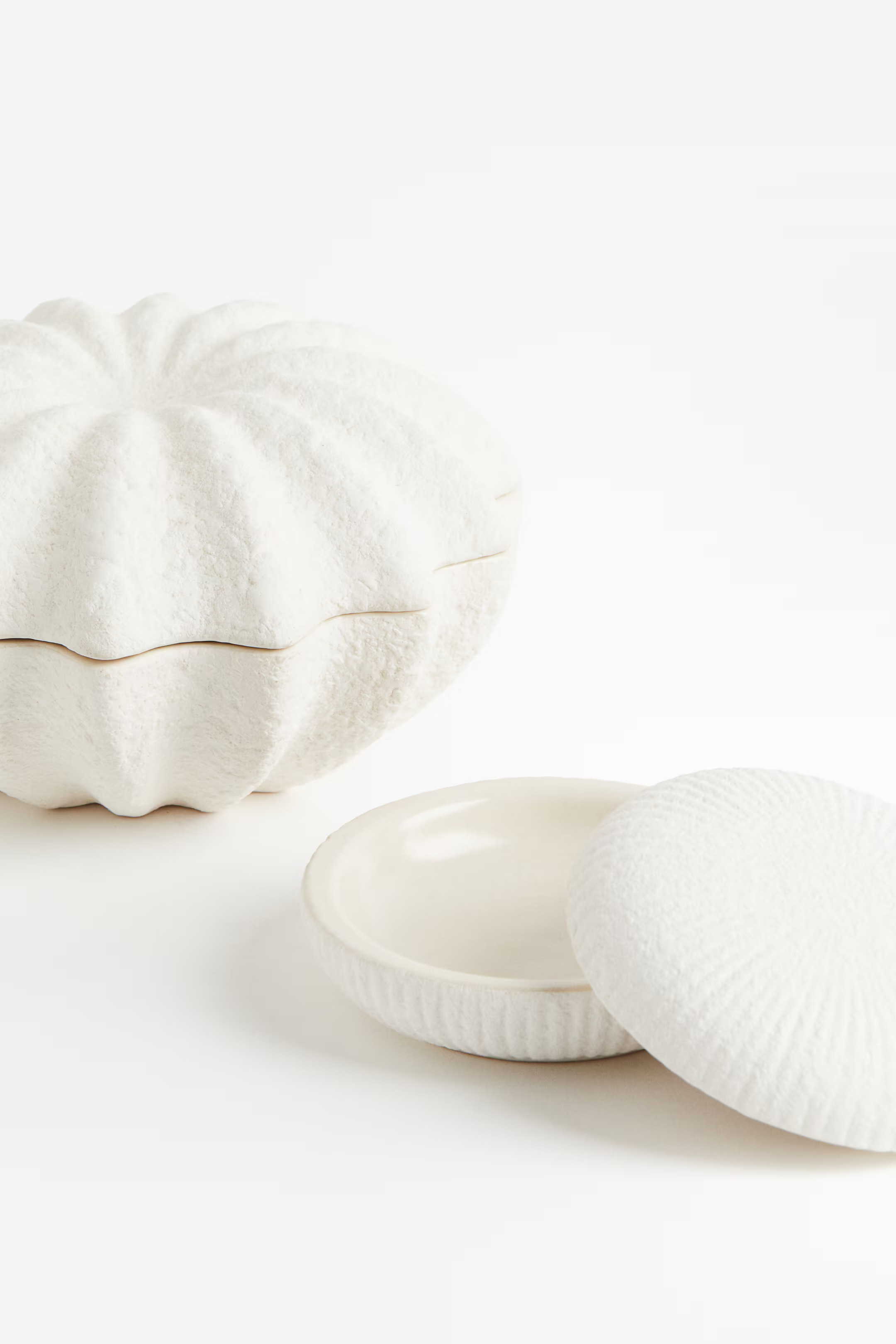 Description | H&M (US + CA)