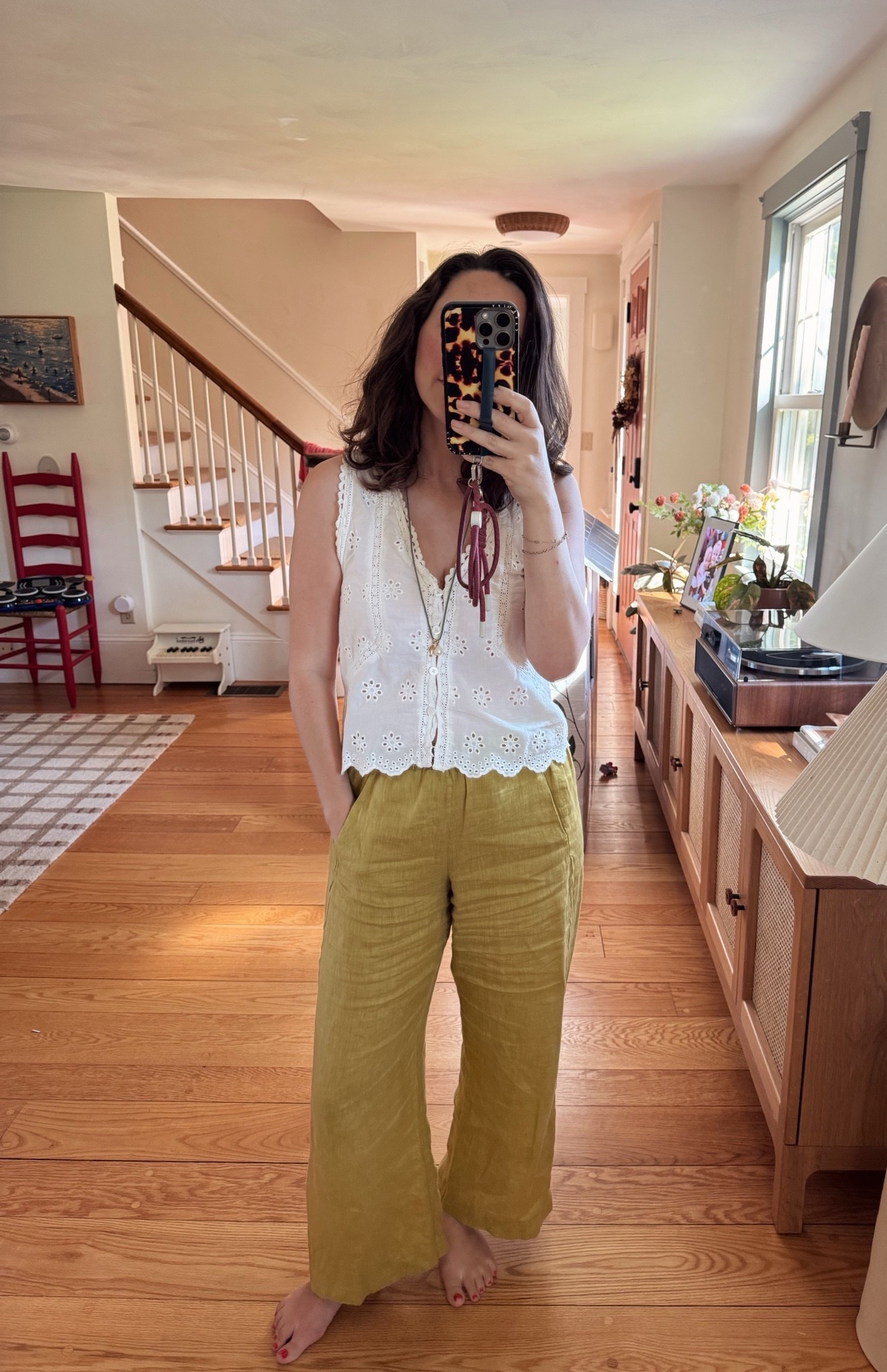 linen pants in the cutest citron color i’m loving right now