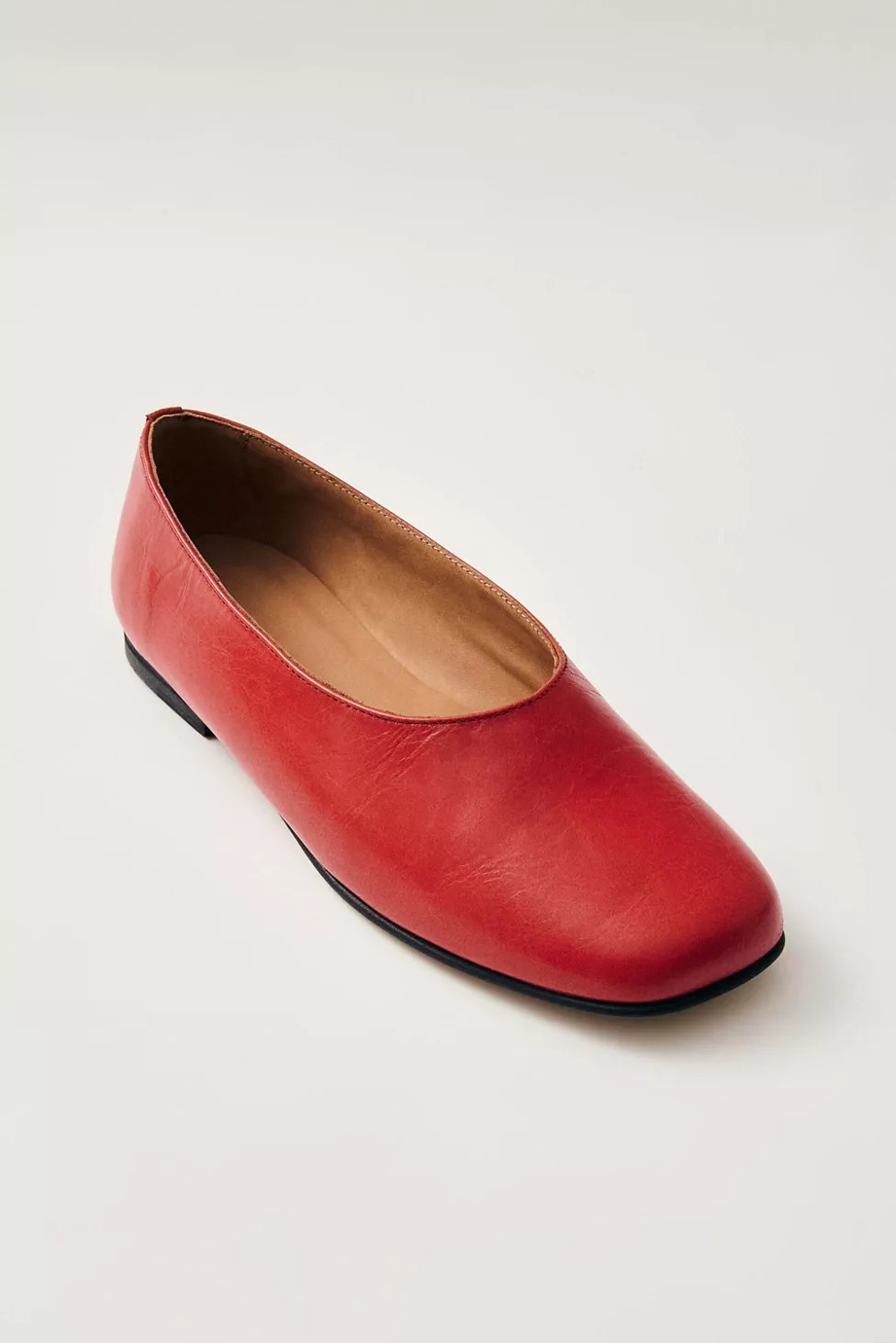 ALOHAS Edie Leather Ballet Flat | Urban Outfitters (US and RoW)