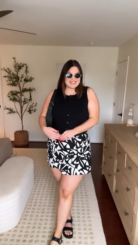 Midsize spring outfit from target! Perfect for the weekend / everyday but you can switch up the shoes for heels & it would work for date night too!

Tank - xl
Skort - 14 
Sandals - 10 
