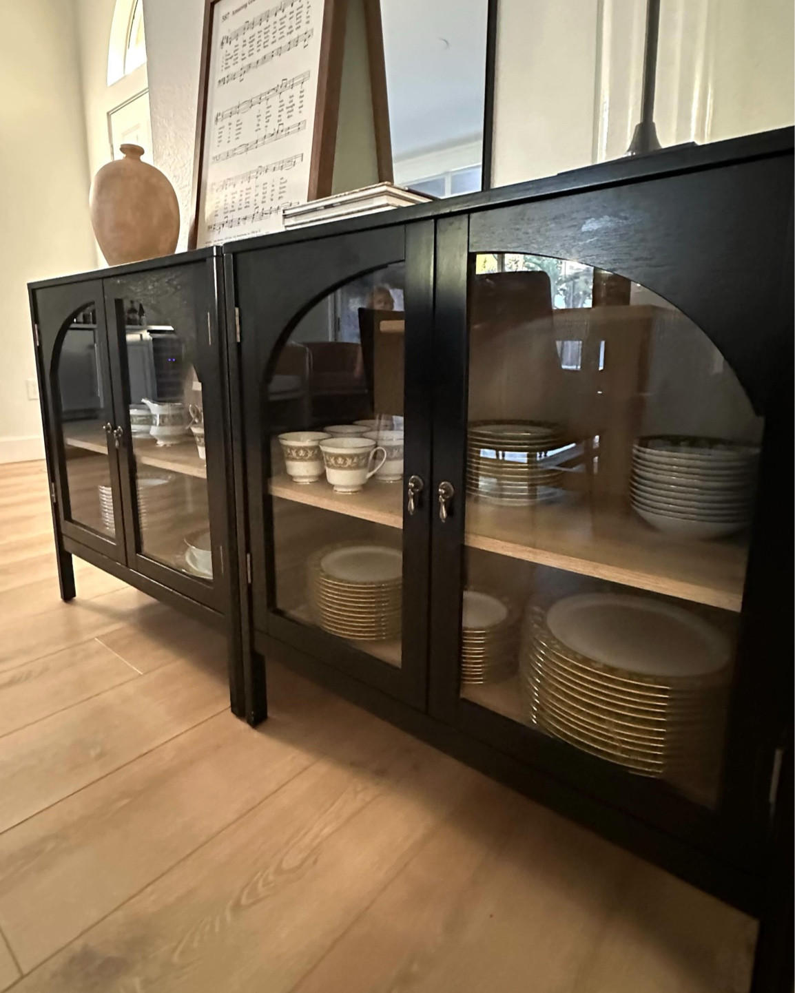 Would you believe me if I told you it’s from target and under $200? I just pushed two pieces together🤩 

#target #buffet #sideboard #hutch #console #diningroom #diningroomdecor #interiordesign #interiordecor #moodboards #homestyling #antiquechina #affordablehomedecor #homeinspo #homedecortips #interiordecortips #hometipsandtricks

#LTKHome