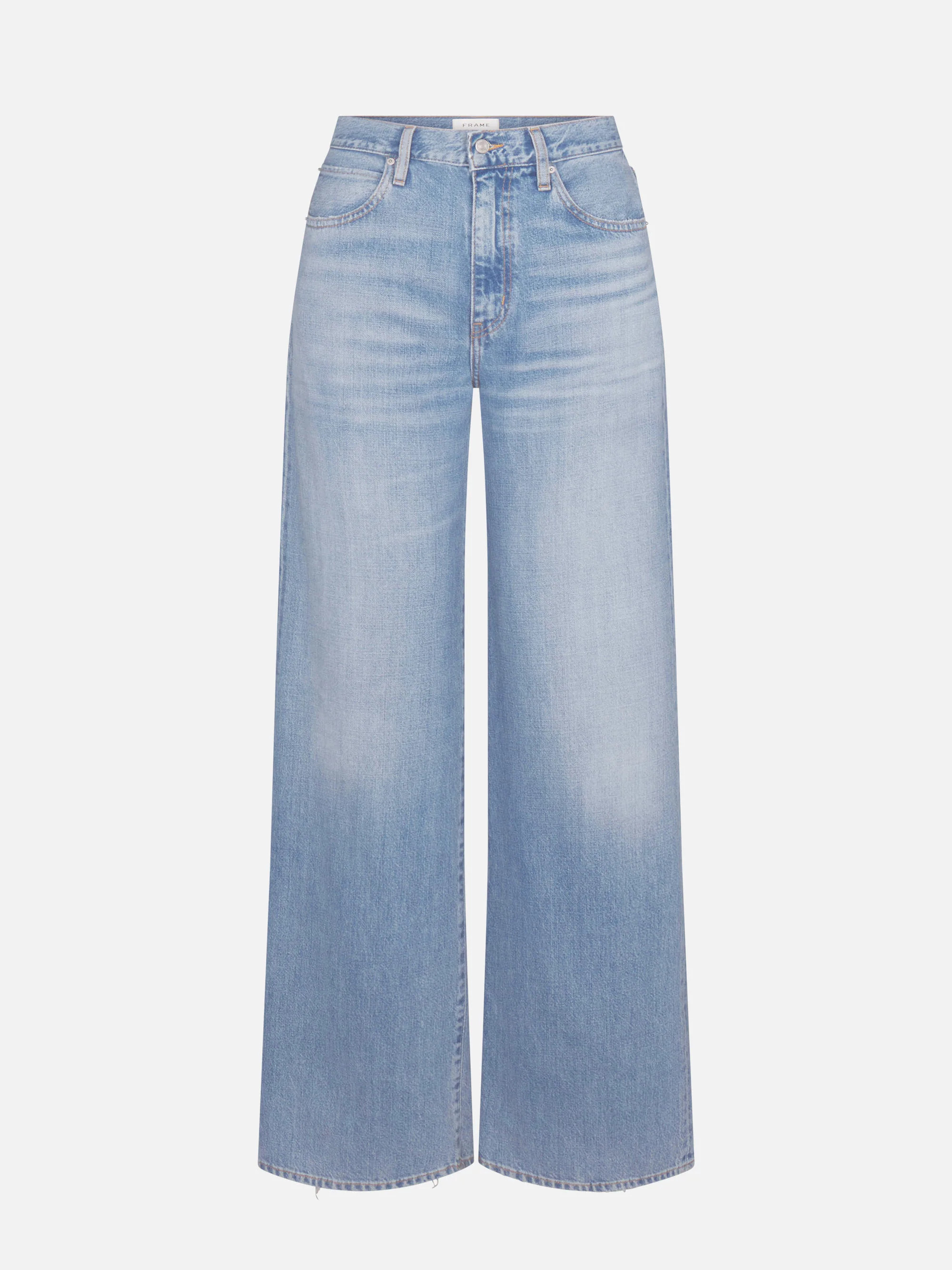 The Off Duty Stroll | Frame Denim