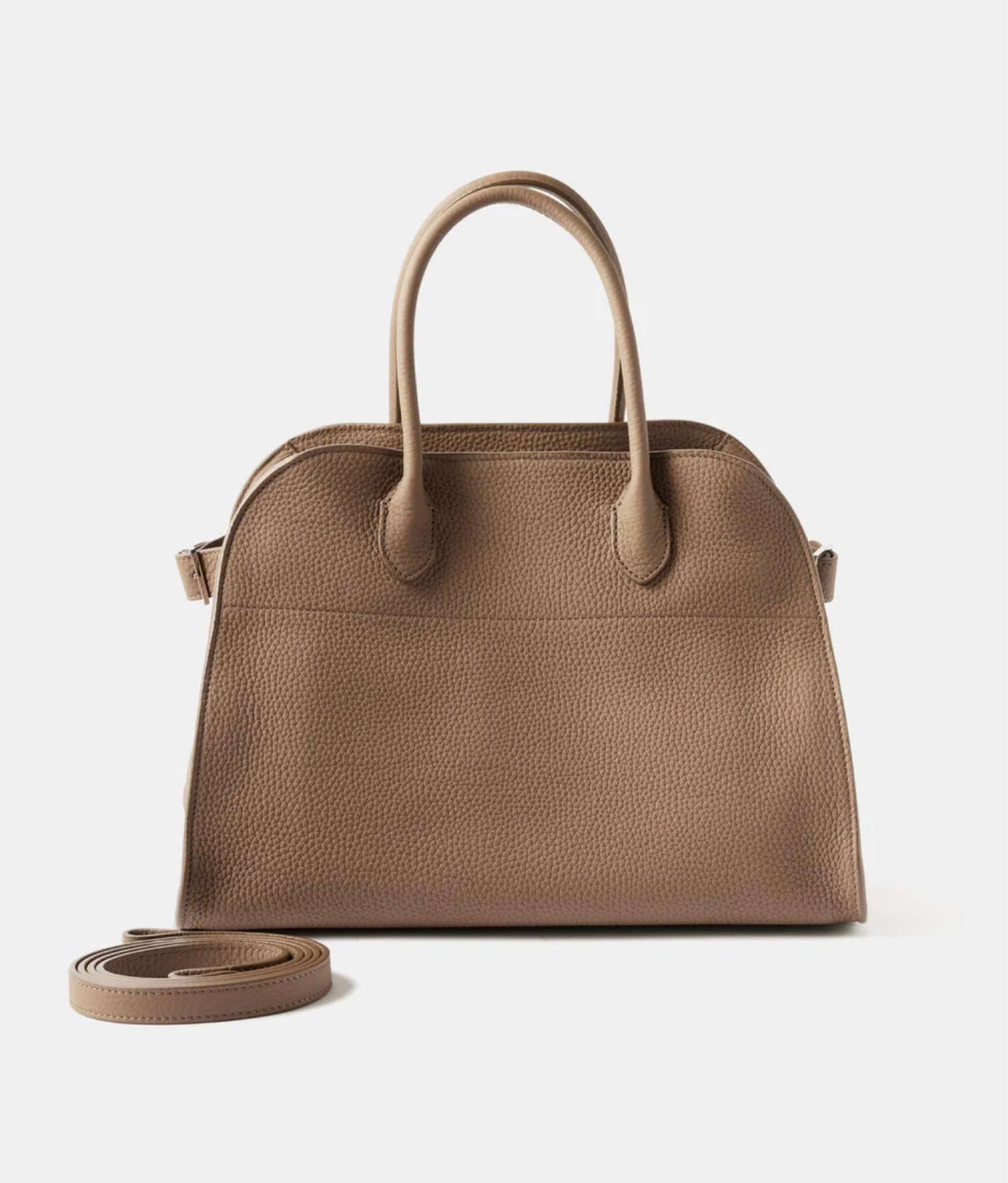 The Row Margaux 12. A fantastic price if this combo is what you’re after 🎉

#LTKCyberWeek #LTKsalealert #LTKitbag