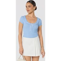 ASTR the Label | Lina Ruffle Trim Ribbed Sweater Top in Blue | Size L | ASTR The Label (US)