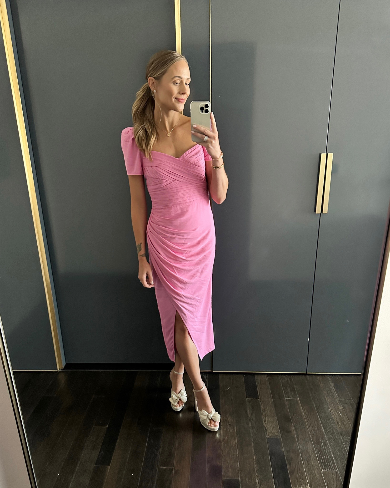 self portrait iris midi dress SELF-PORTRAIT BANGKOK | DARK GREEN IRIS MIDI DRESS Slightly puffed sleeves  and a sweetheart neckline frame the dcolletage, while a front split  elongates with ease