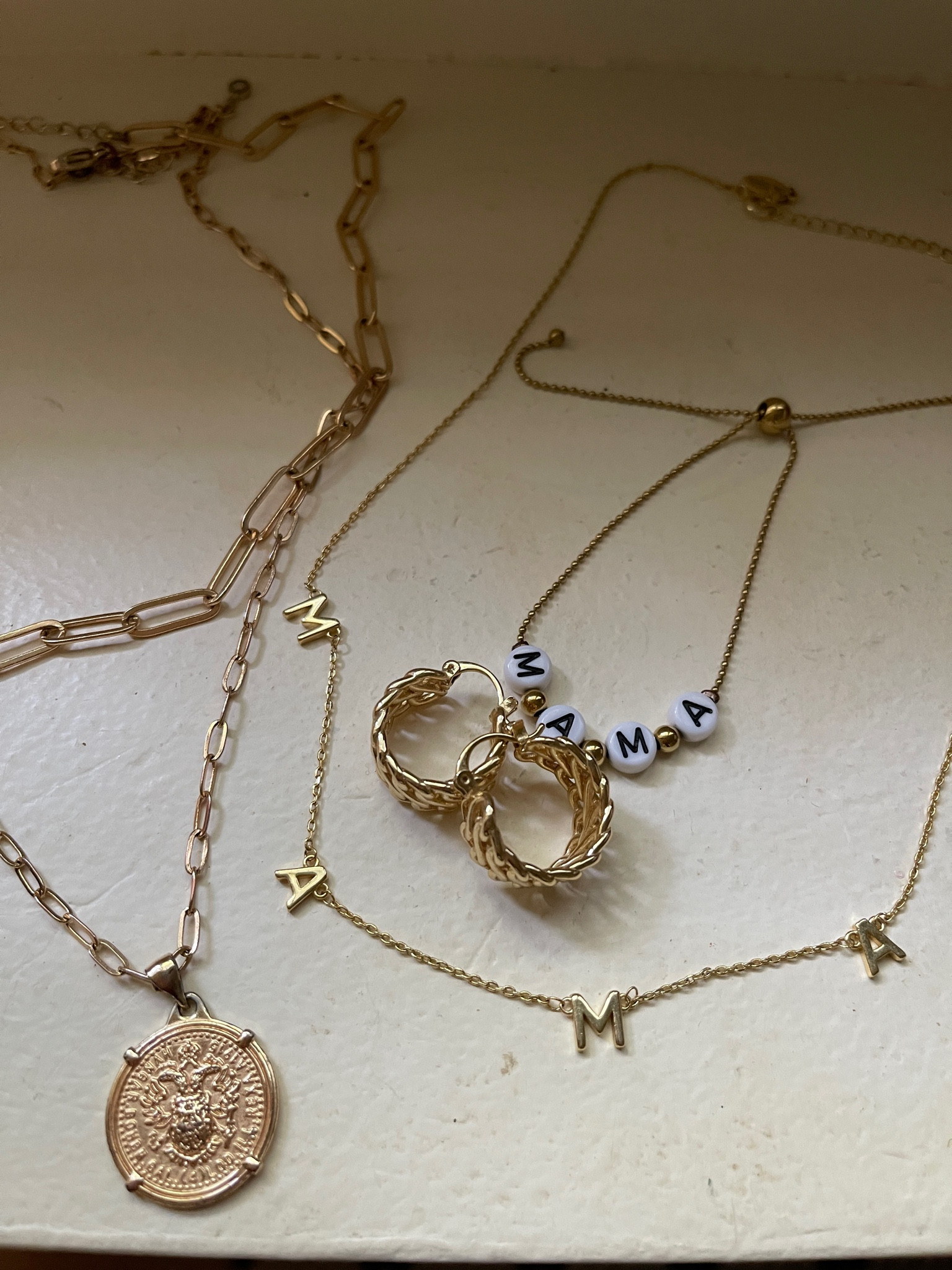 Some of my favorite jewelry is on sale for prime days!



#LTKFindsUnder50 #LTKSaleAlert #LTKStyleTip