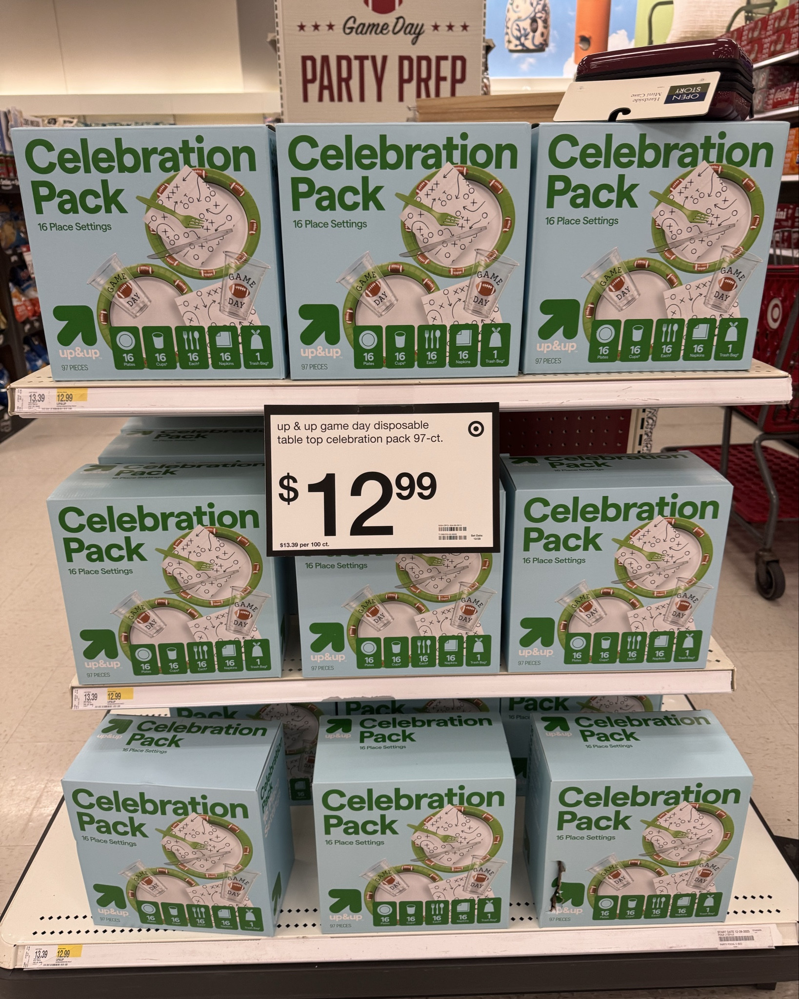 Who’s ready for the Super Bowl?? 🏈🏈🏈 @Target has you covered for your party!!  I linked a lot so browse through it all! Go Sports! 🤣

#LTKMens #LTKHome