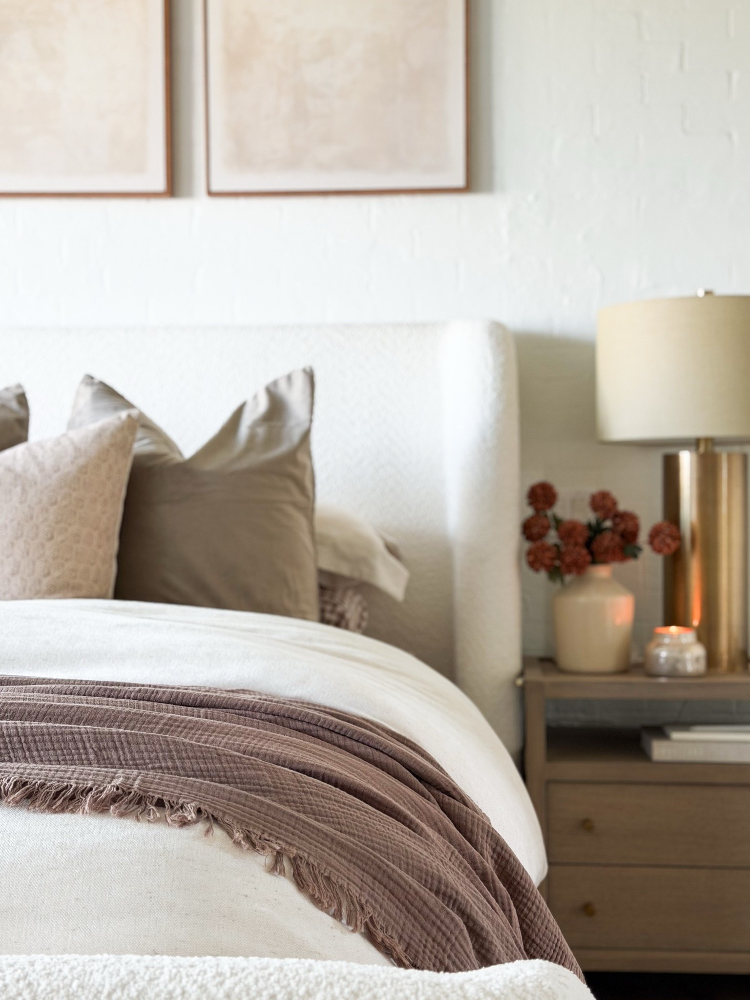 This fall bedding refresh was much needed 🤎

#LTKSeasonal #LTKHome #LTKdayinmylife