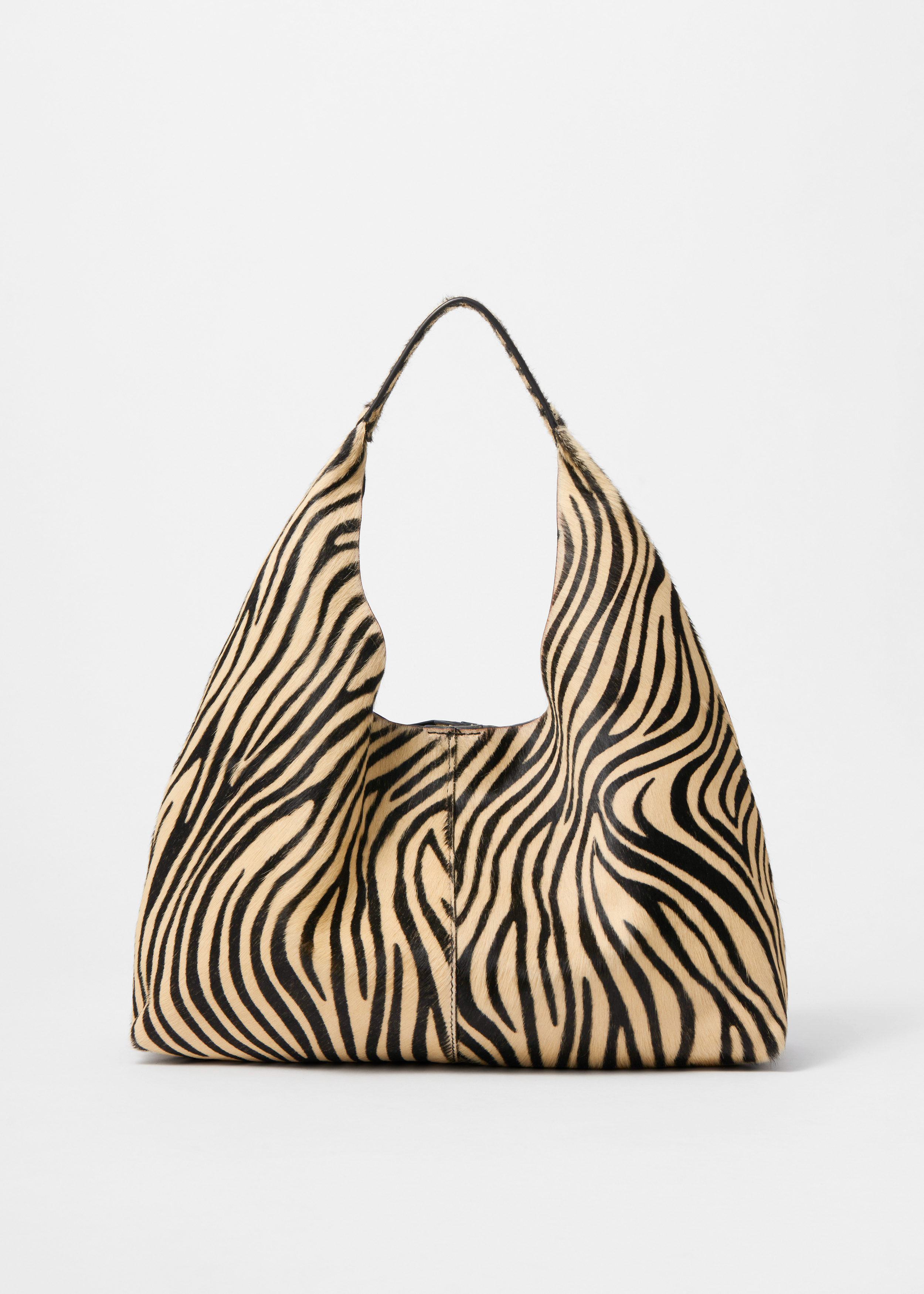 Bags/Tote bags/Animal-Print Leather Tote£ 135.20£ 169Weekend dealBeige ZebraONESIZESIZEWeekend ... | & Other Stories UK