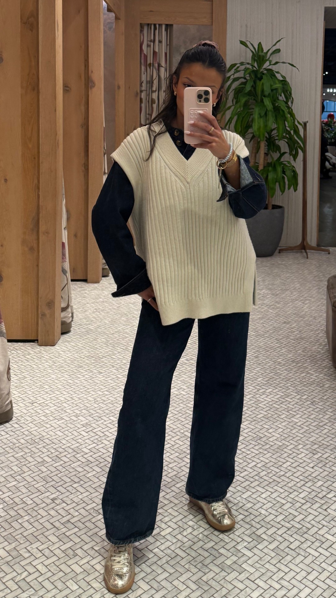 All denim sweater vest outfit 👖🫶🏼